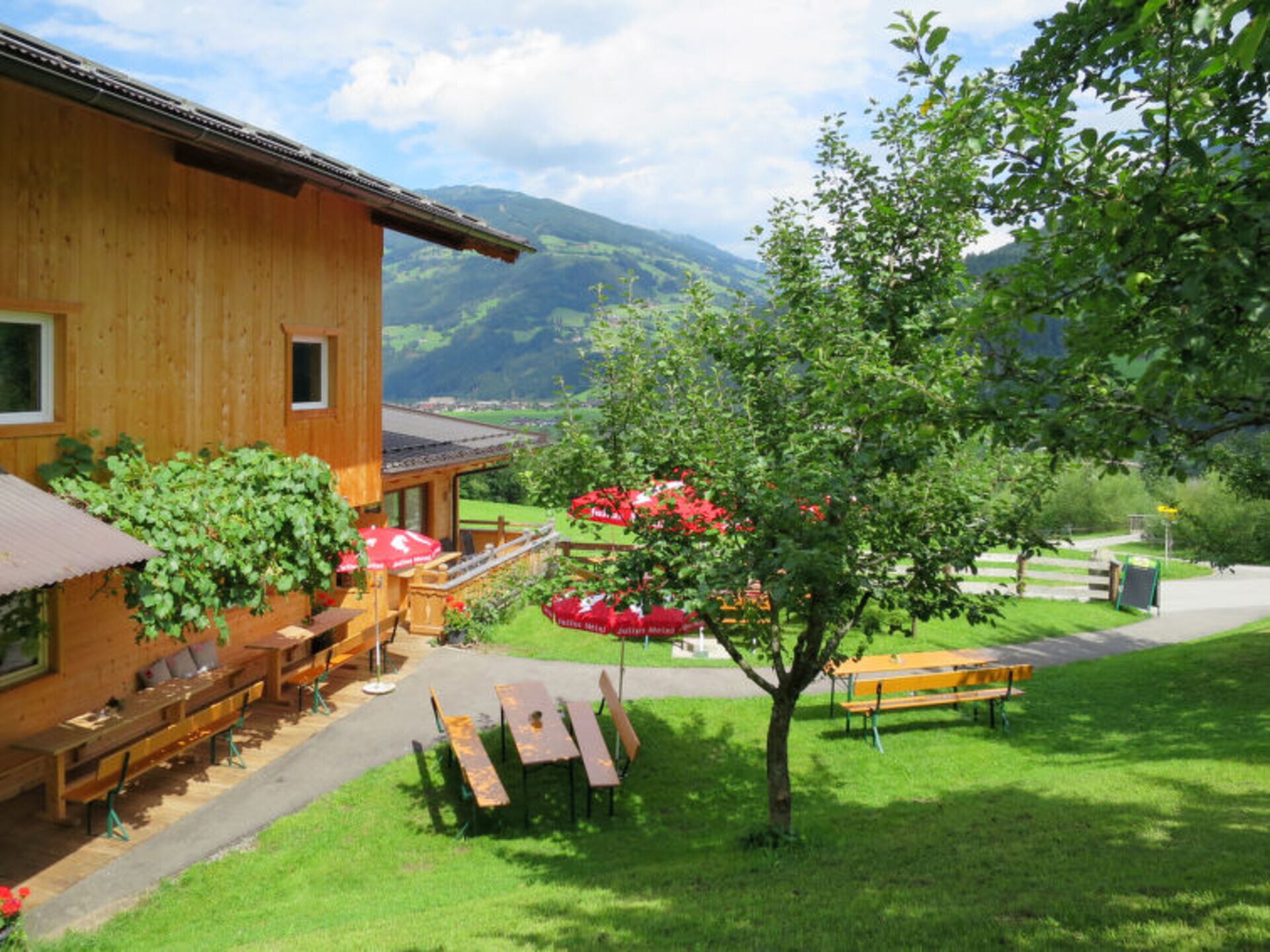 Property Image 2 - Chalet with 8 Bedrooms, Tirol Chalet 1160