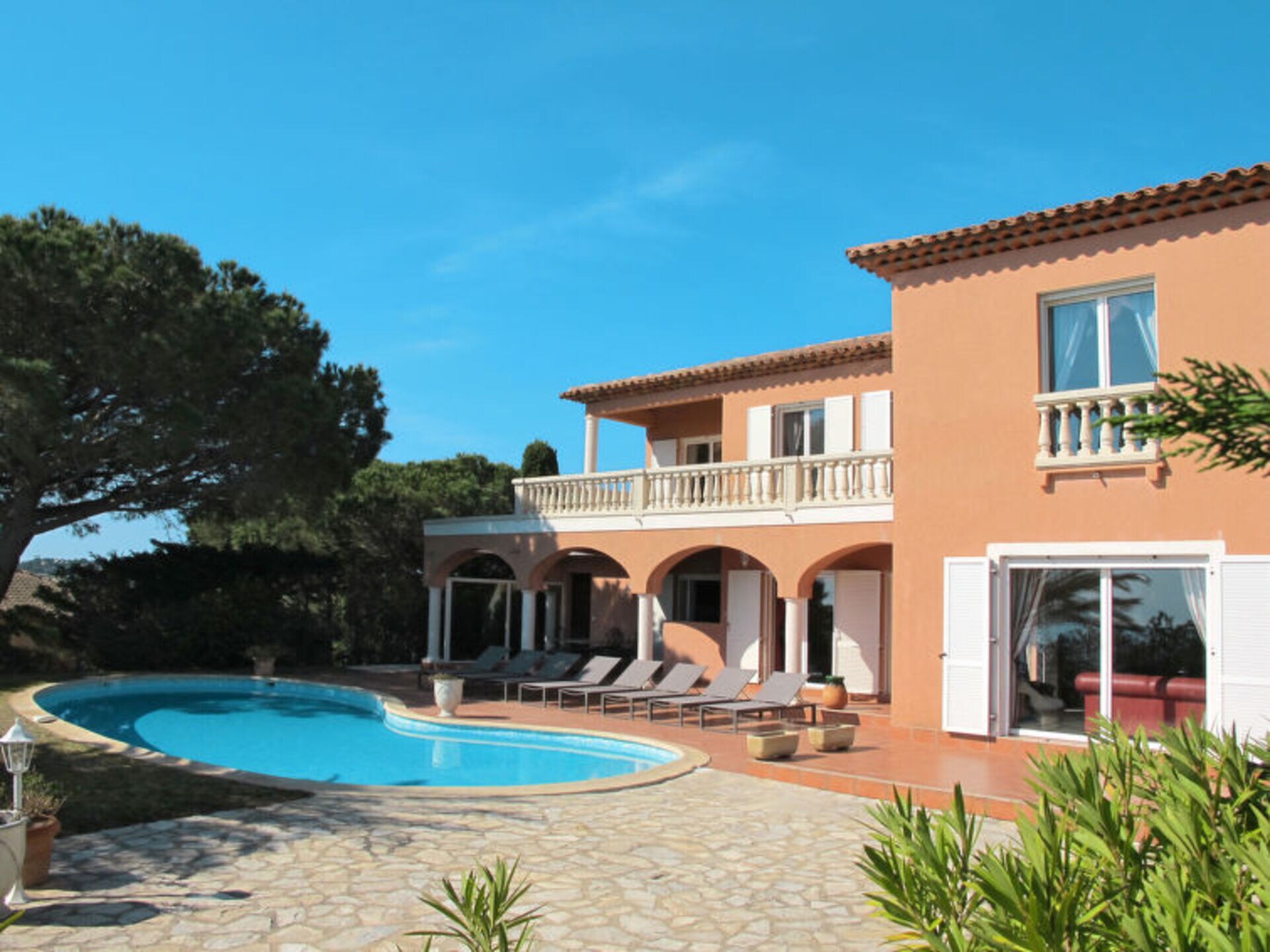 Property Image 1 - Villa with First Class Amenities, Provence-Alpes-Côte d’Azur Villa 1159