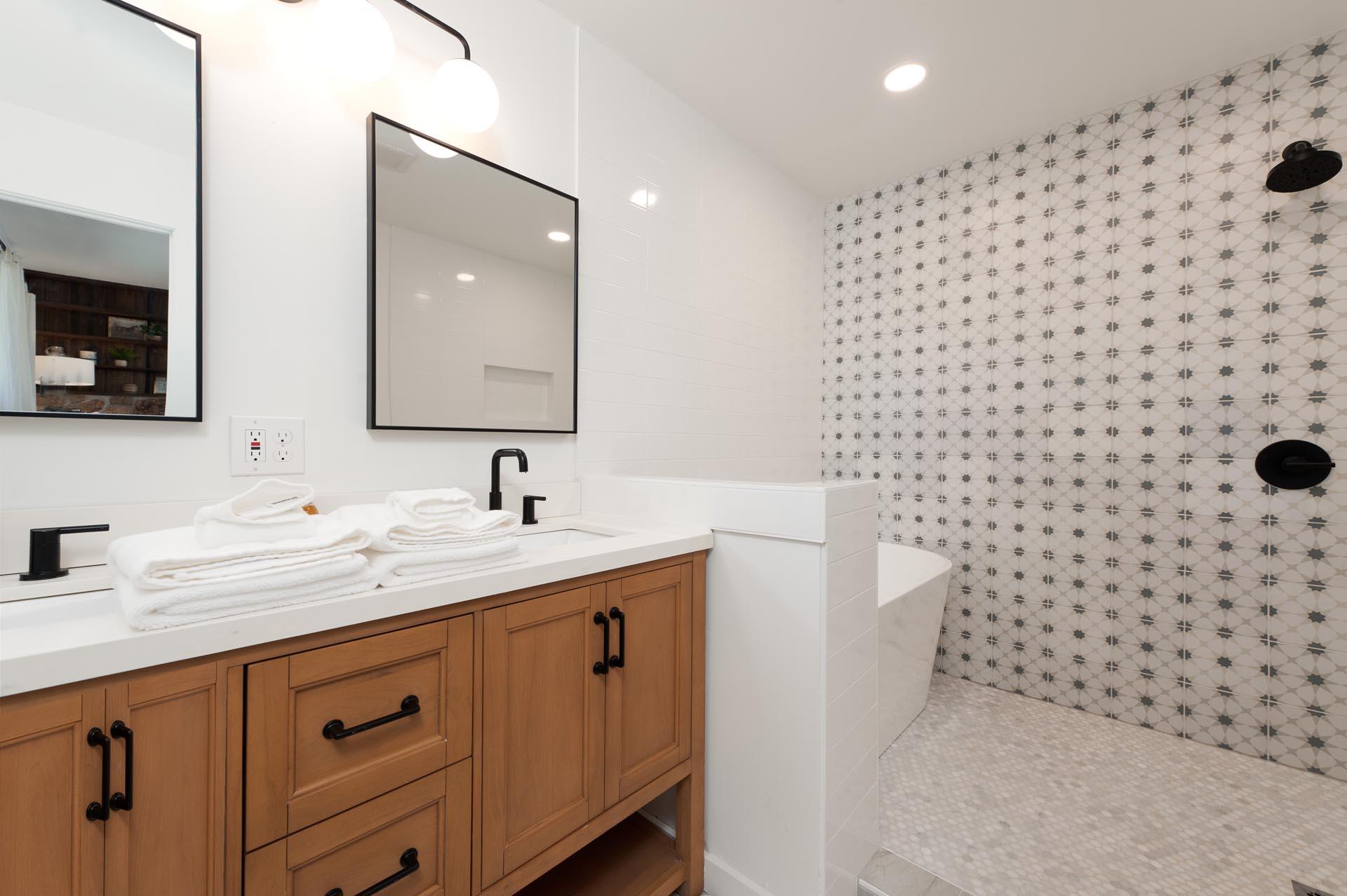 Master Bathroom - Shower and Tub