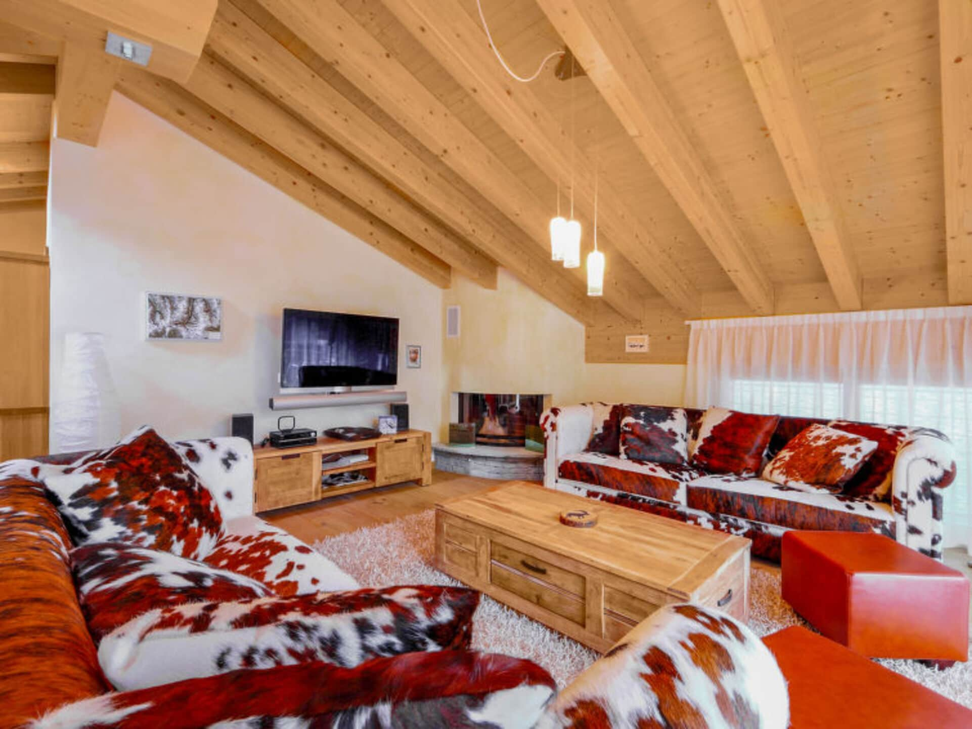 Property Image 1 - Luxury 3 Bedroom Chalet, Wallis Chalet 1153