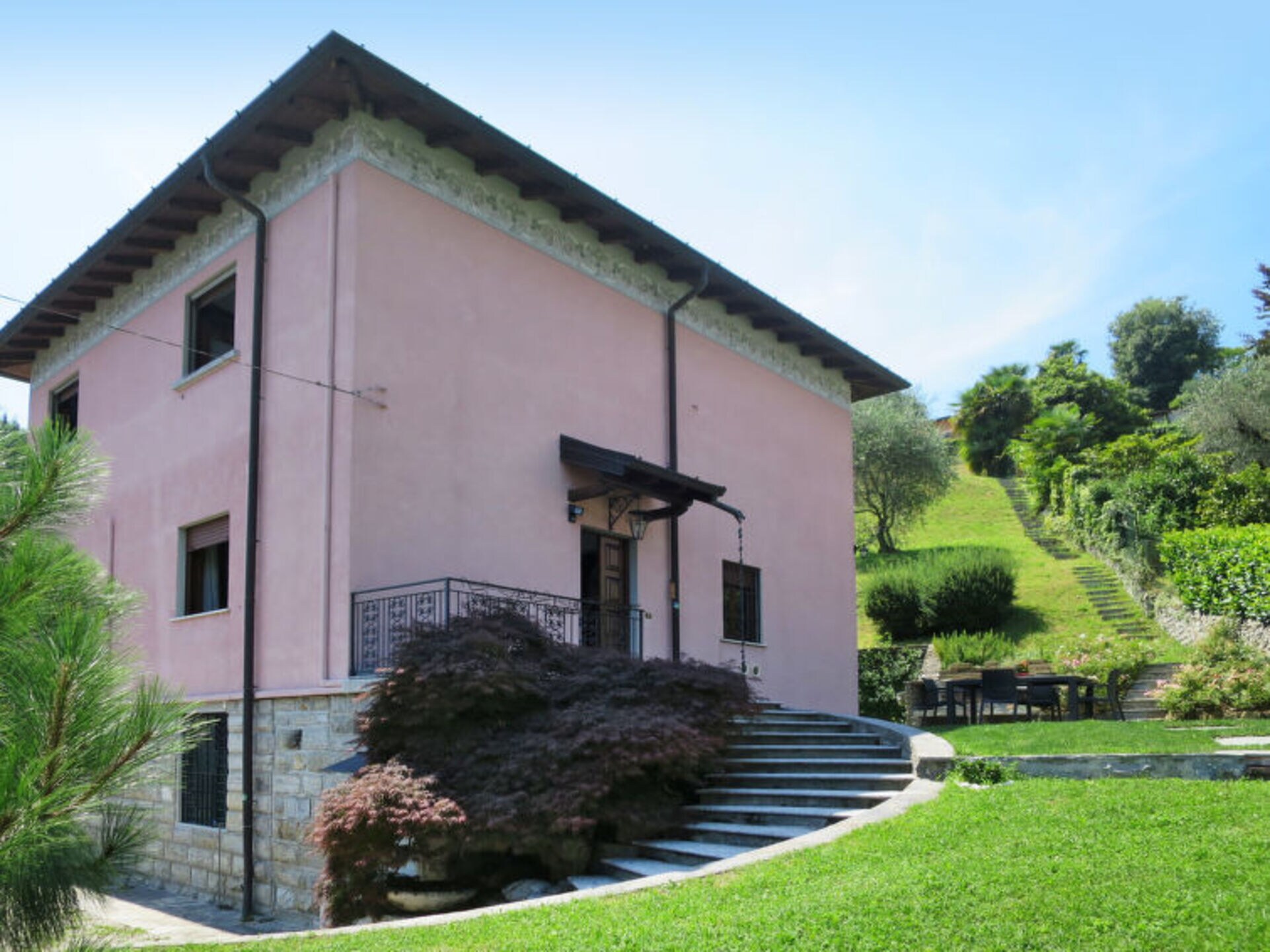 Property Image 2 - The Ultimate Villa in an Ideal Location, Lake Como Villa 1045