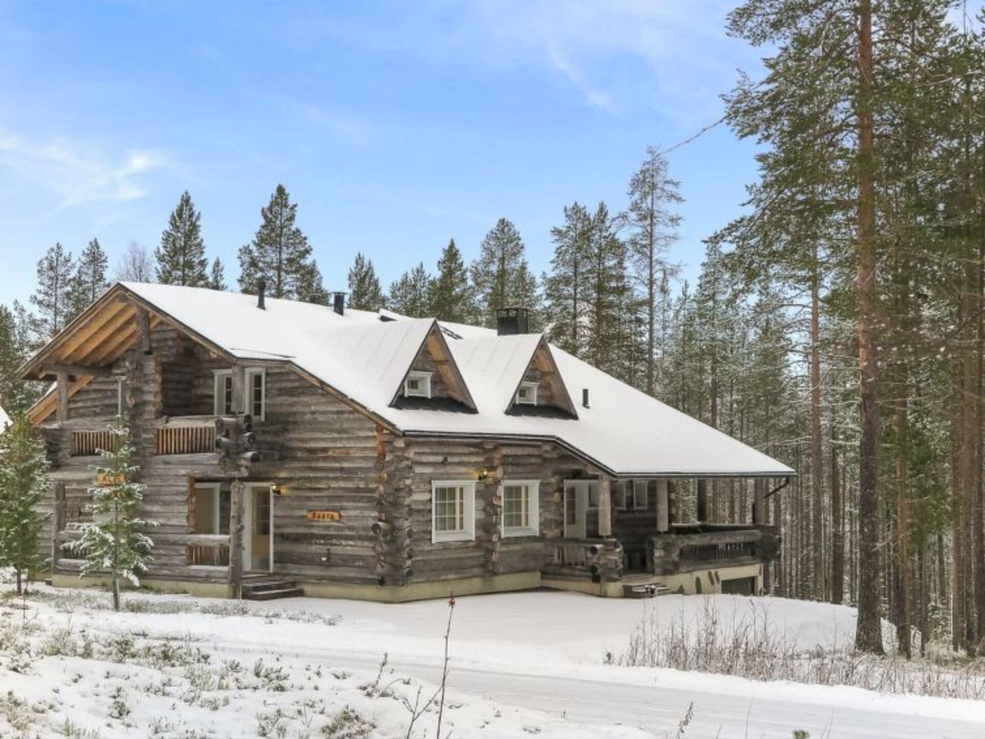 Property Image 2 - Exclusive 4 Bedroom Villa, Lapland Villa 1225