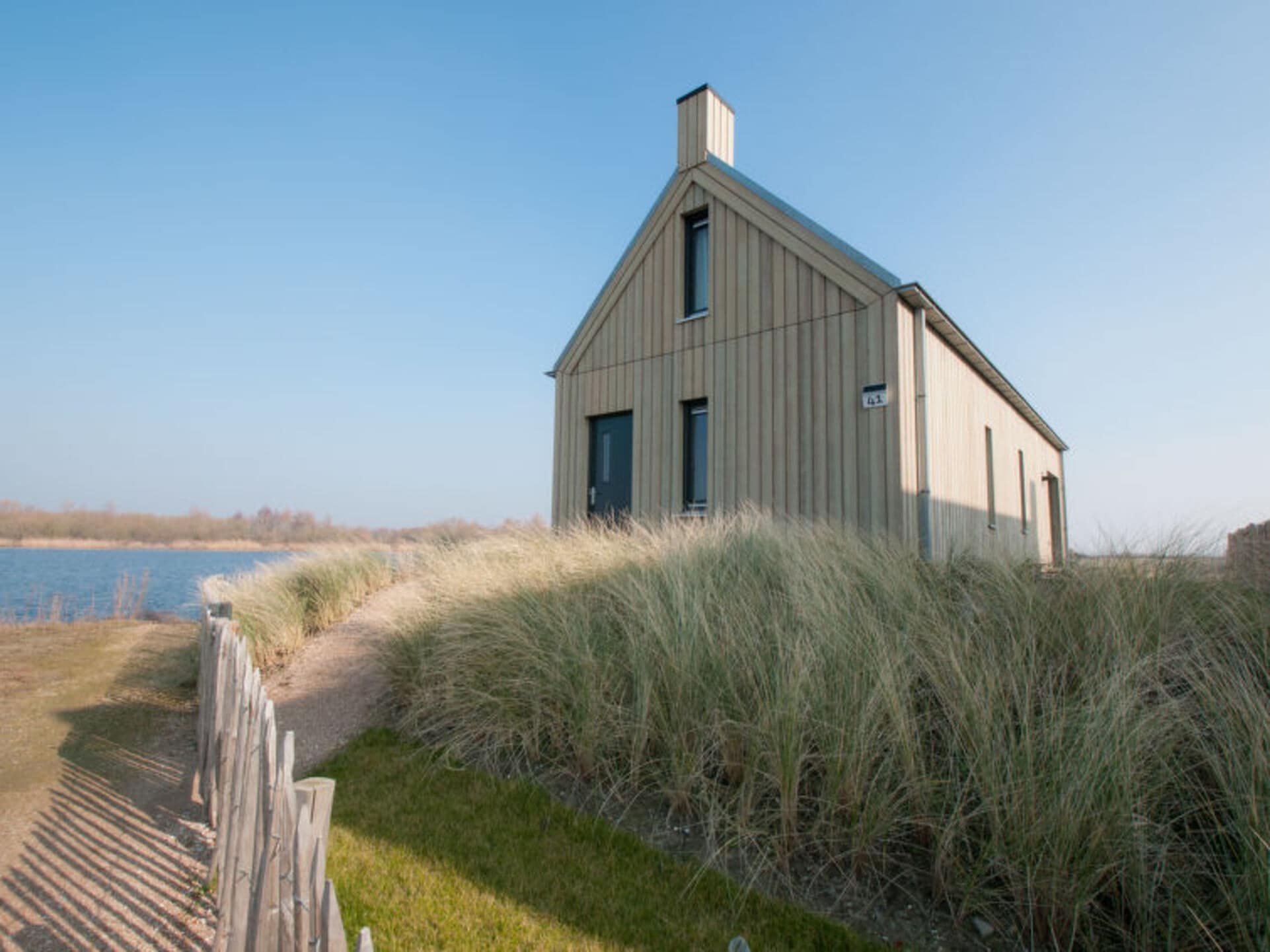 Villa with 2 Bedrooms, Zeeland Villa 1104 Home Rental in Tholen