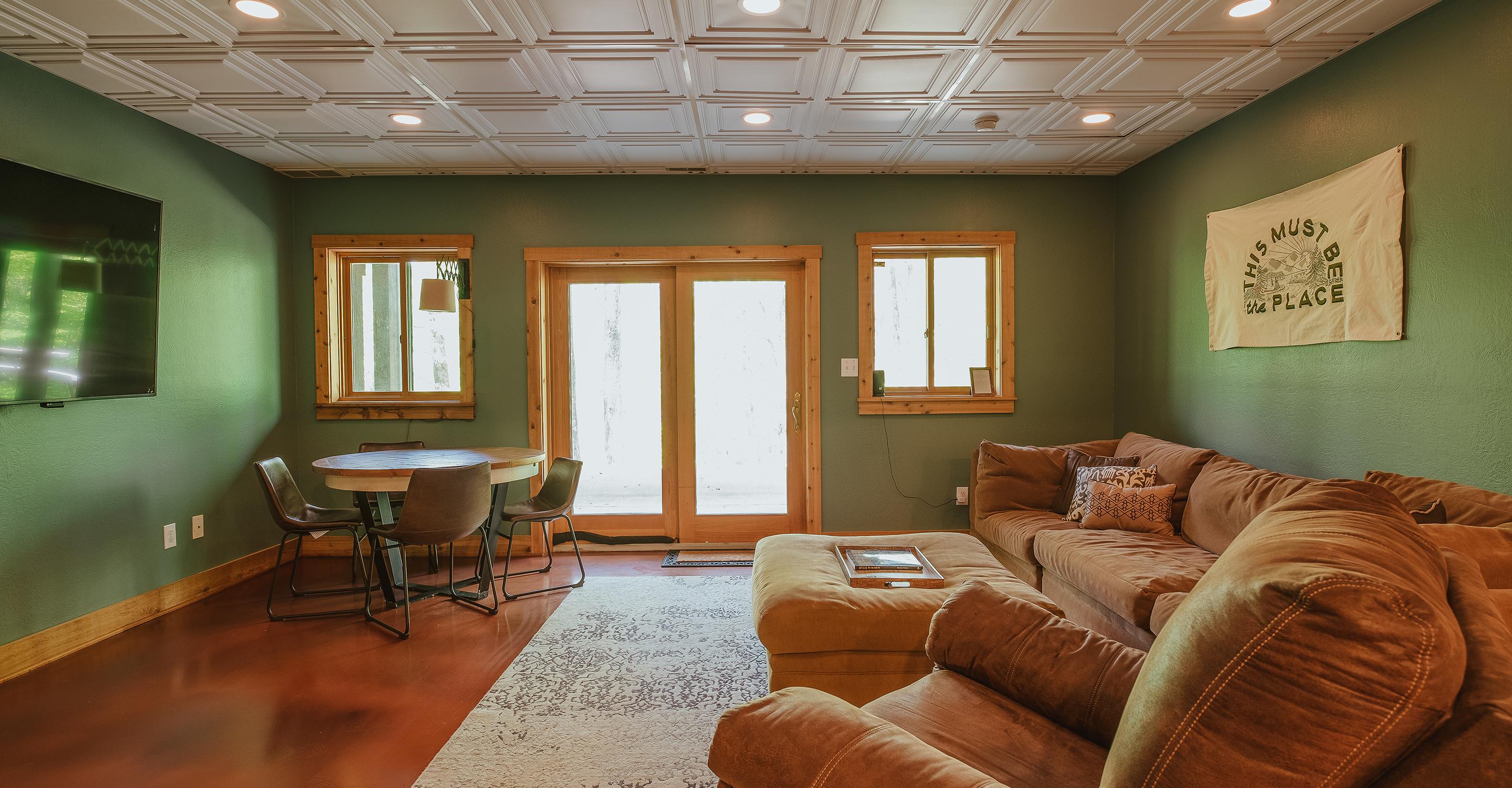 Paradise View Log Cabin