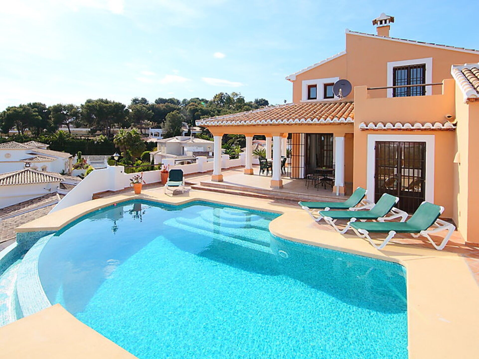 Property Image 1 - Rent Your Own Luxury Villa with 3 Bedrooms, Costa Blanca Villa 1071