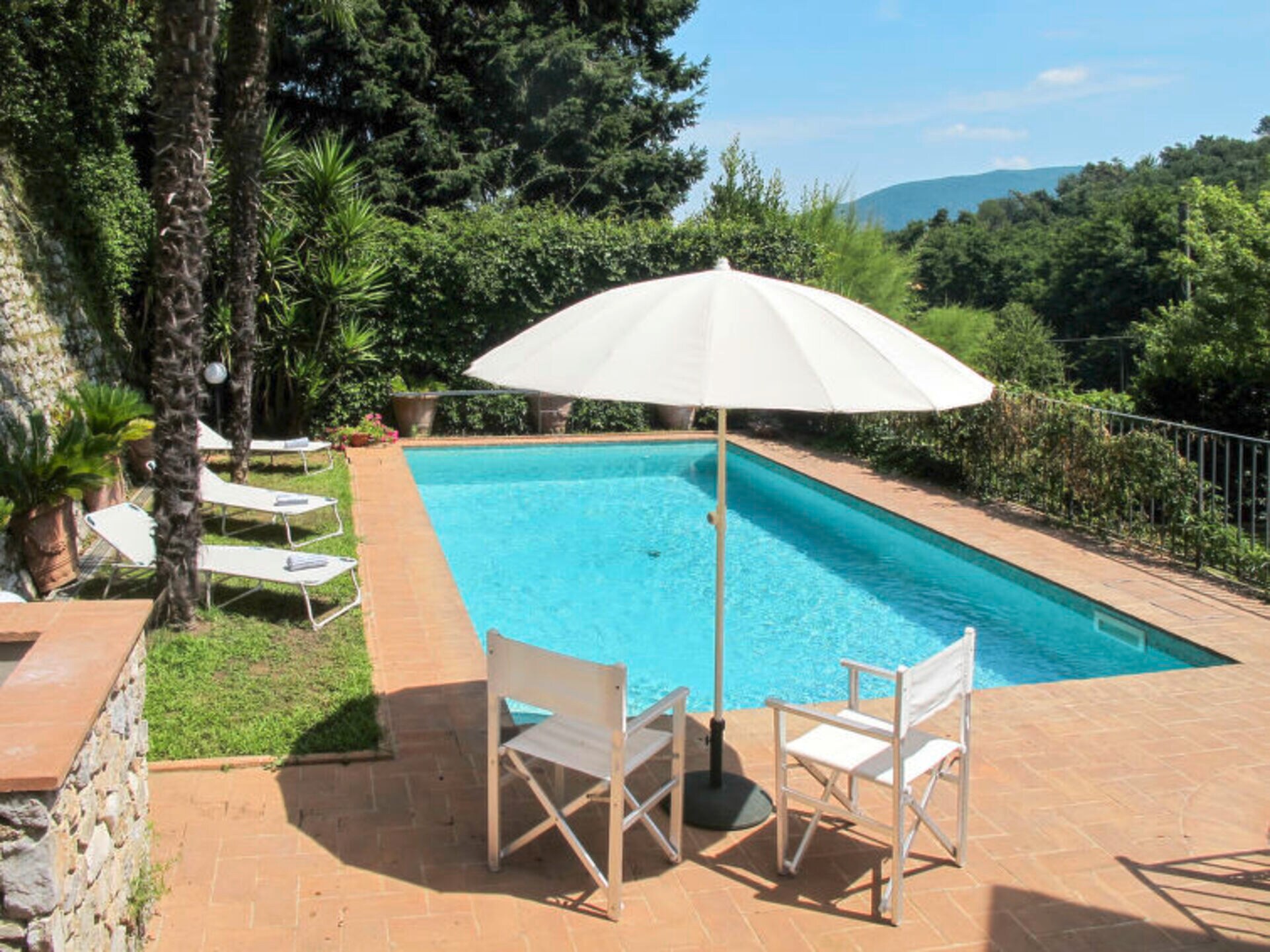 Property Image 2 - The Ultimate Villa with Stunning Views, Lucca Pisa and Surroundings Villa 1028