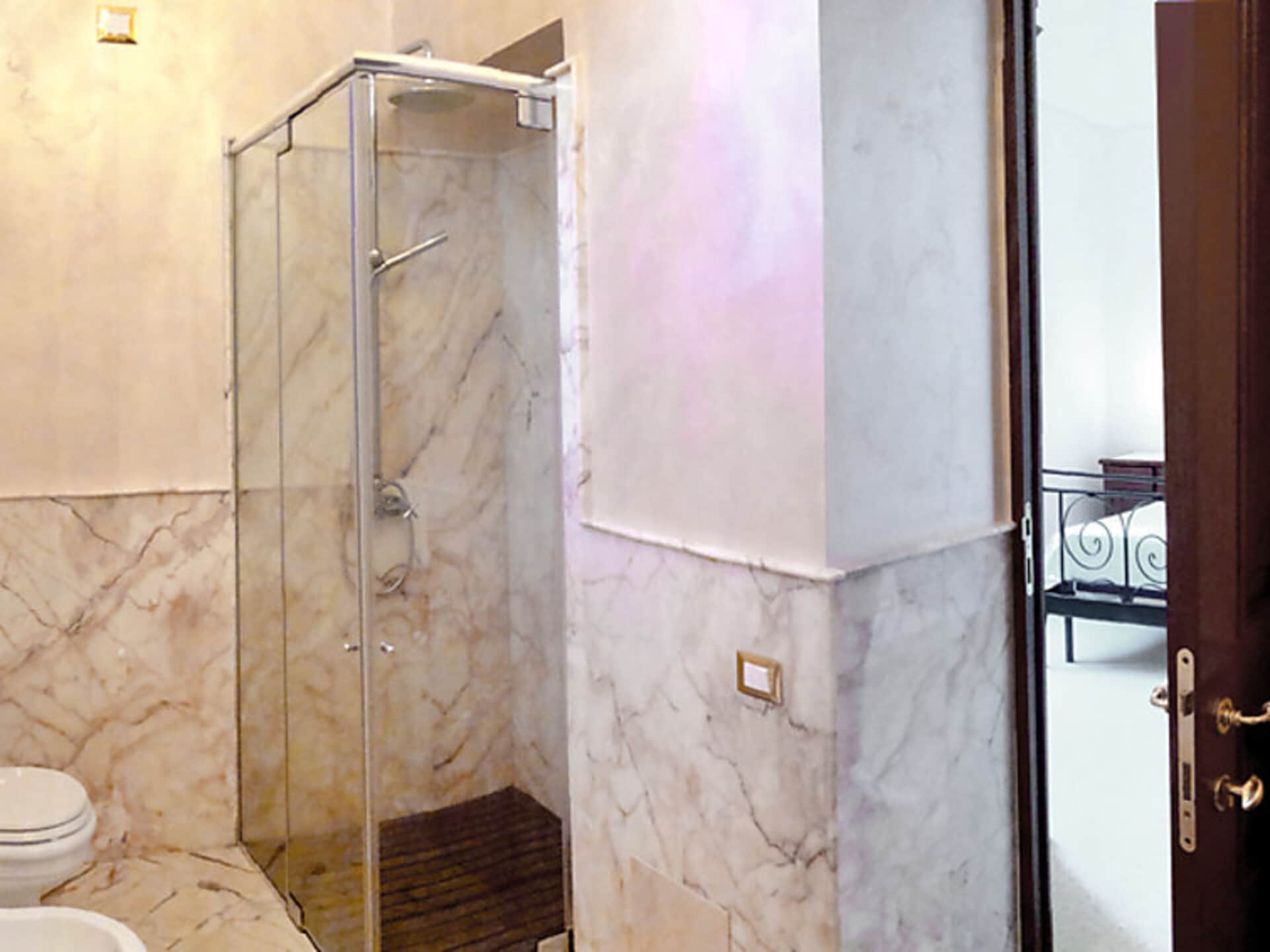 Rent Your Own Luxury Villa with 5 Bedrooms, Salento Villa 1002