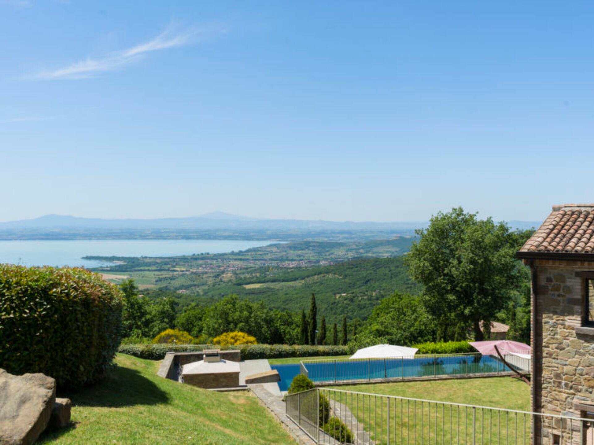 Property Image 1 - Exclusive Villa with Breathtaking Views, Trasimeno Lake Villa 1004