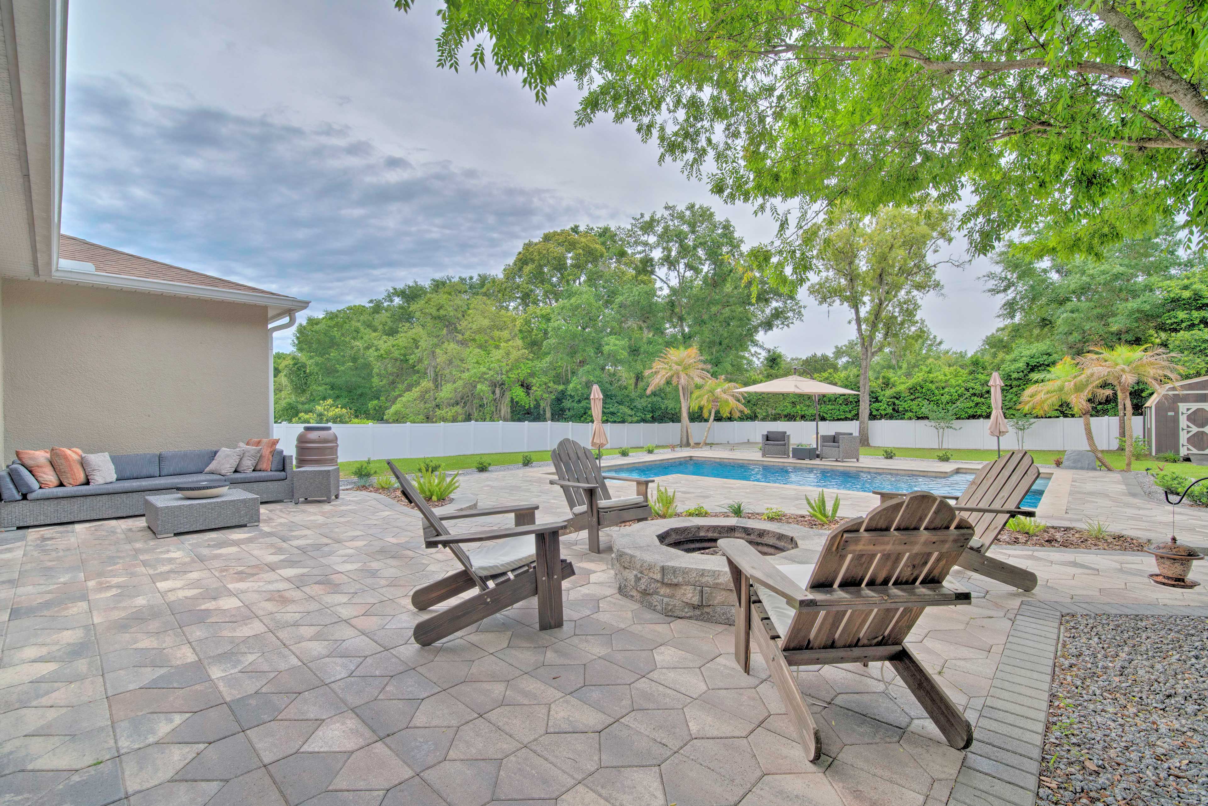 Property Image 1 - Airy Crystal River Retreat w/ Backyard Oasis!