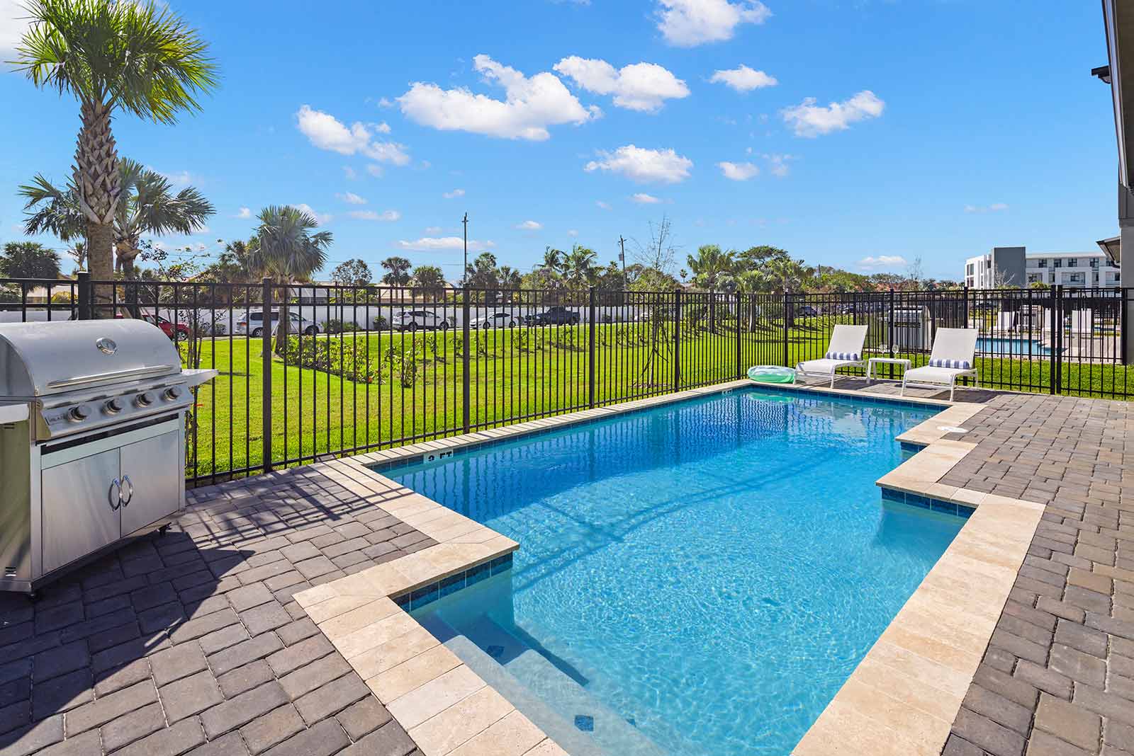 Private Pool & Patio