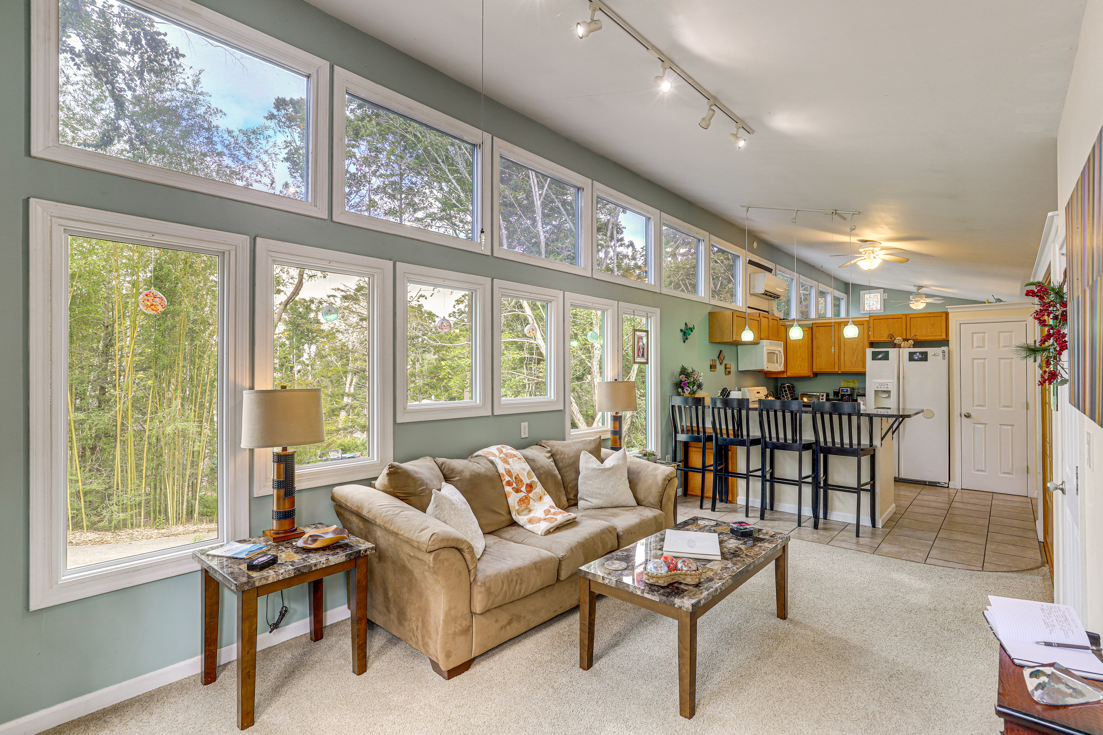 Blue Ridge Retreat w/ Deck: Hike, Sip & Explore!