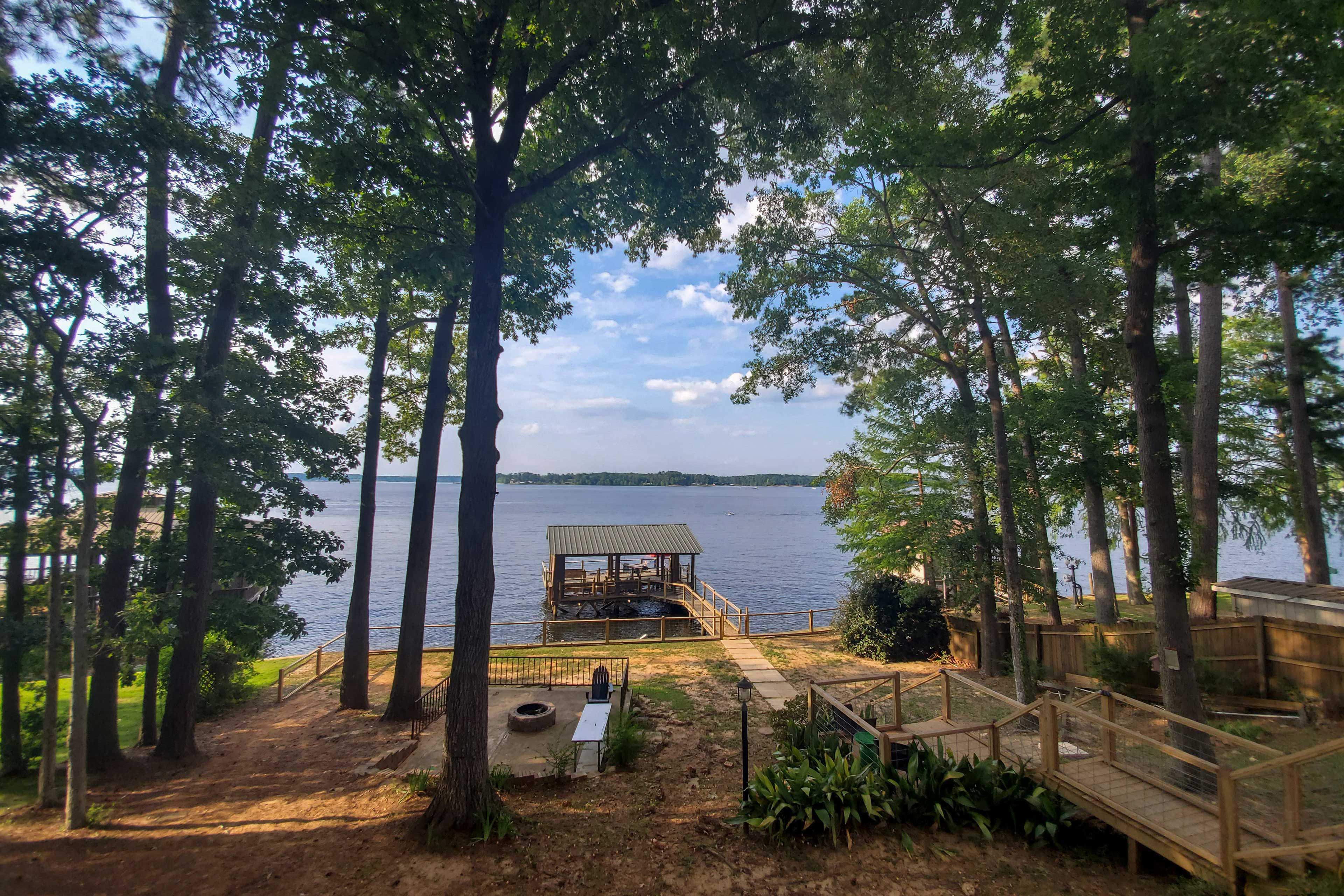 Property Image 2 - Waterfront House on Toledo Bend w/ Private Dock!
