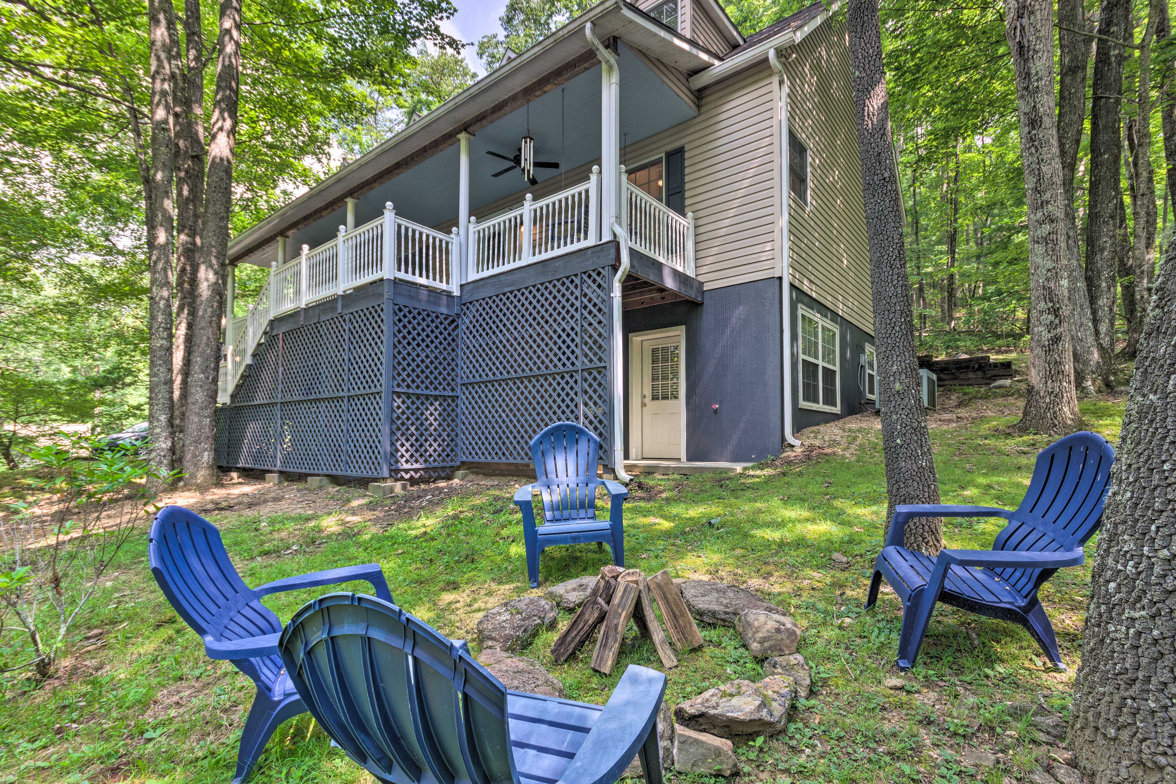 Property Image 2 - Blue Ridge Mtn Escape: Home w/ Deck & Fire Pit!