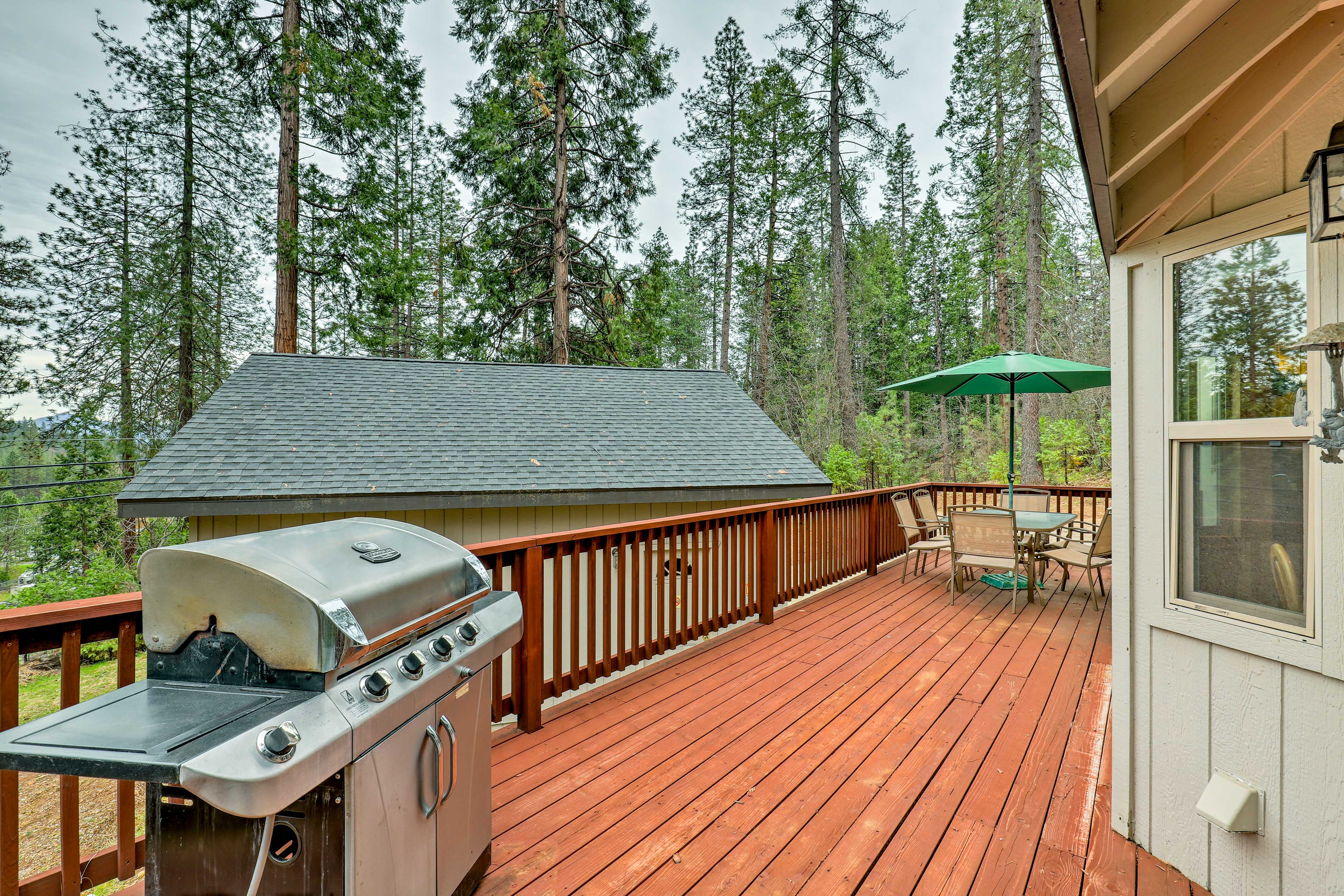 Property Image 2 - Cozy Hathaway Pines Mountain Cabin w/ Deck & Views