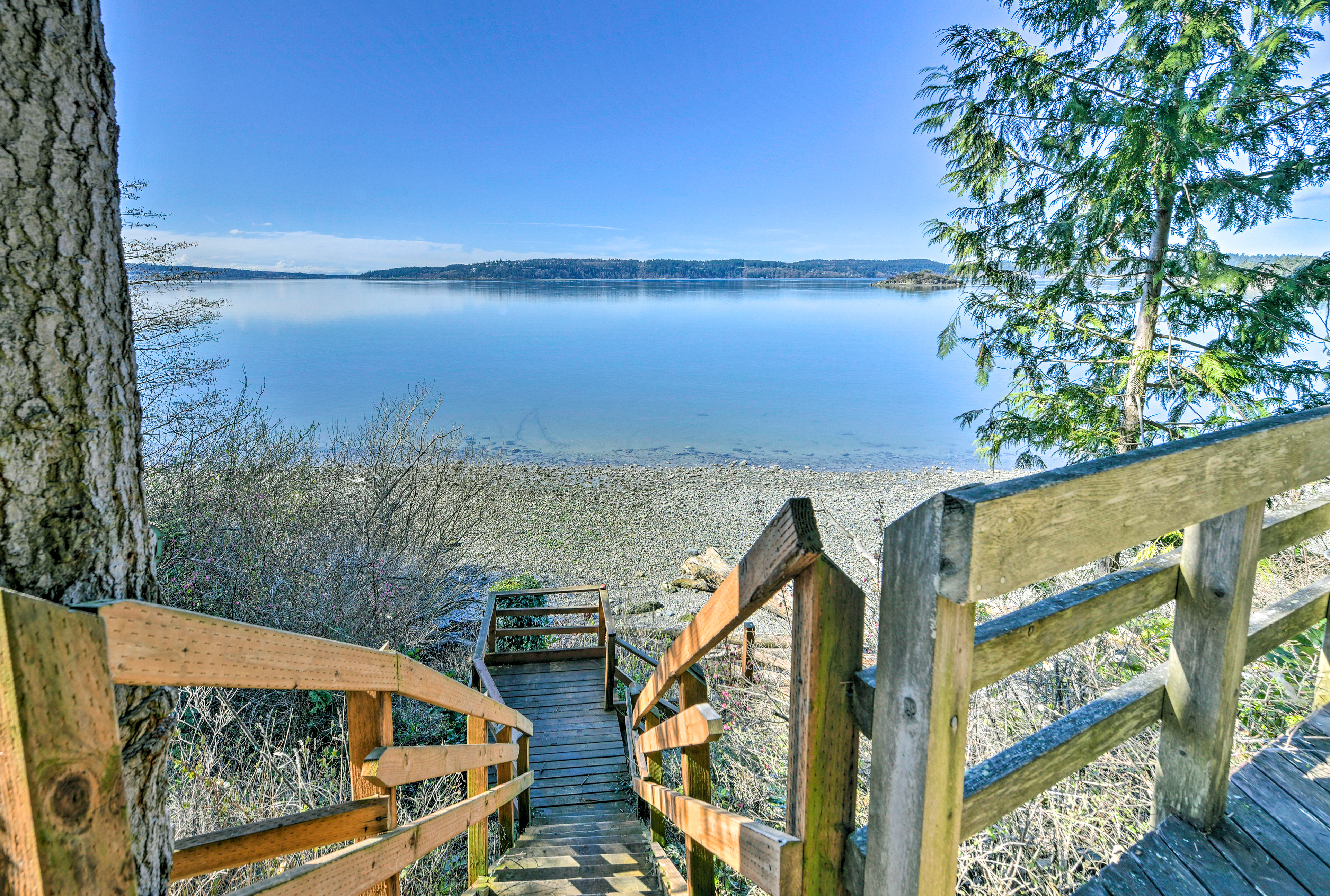 Property Image 1 - Cozy Beachouse: View & Deck, Steps from Skagit Bay
