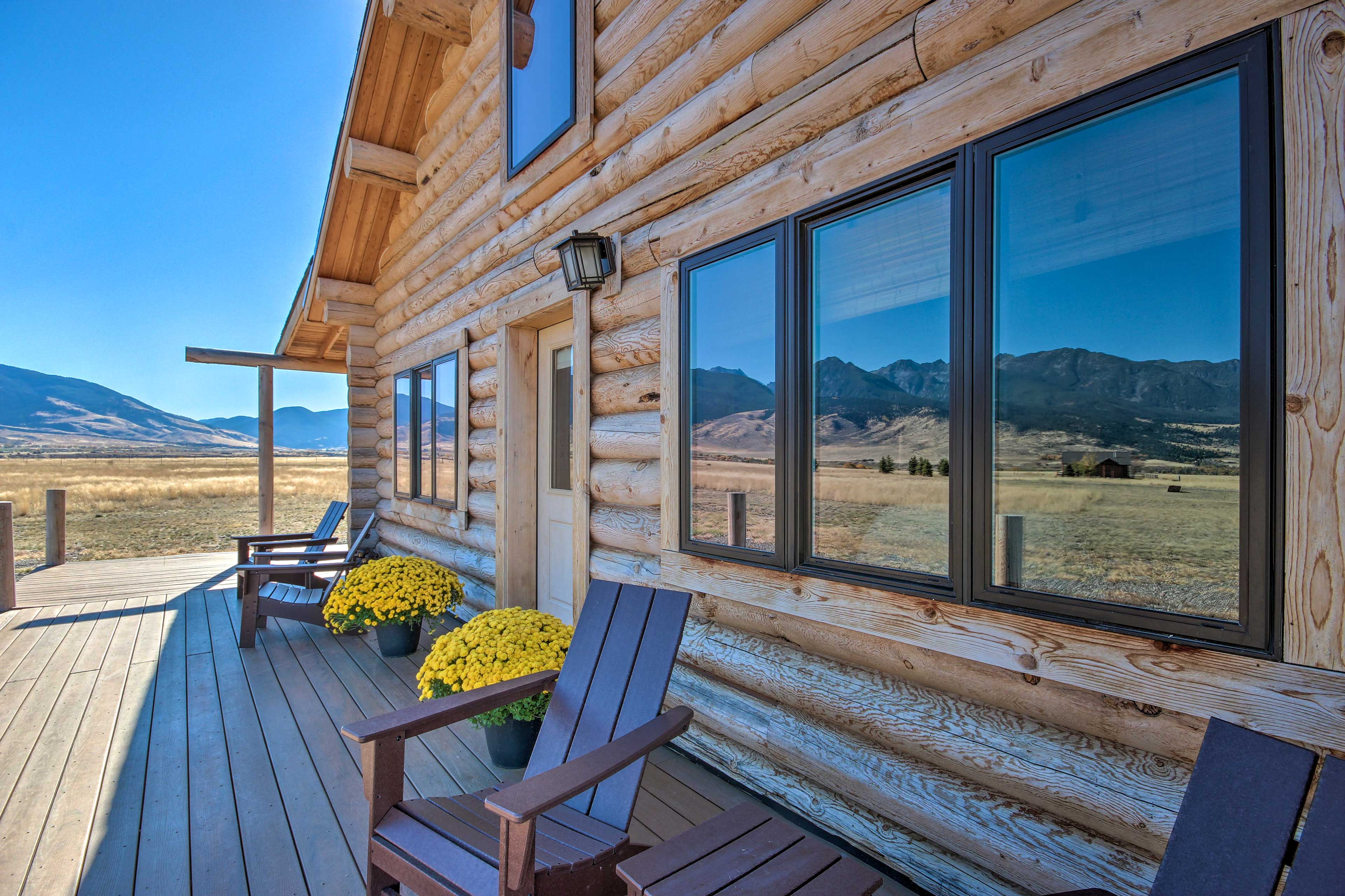 Property Image 2 - Stunning Mountain Views: Livingston Cabin w/ Deck!