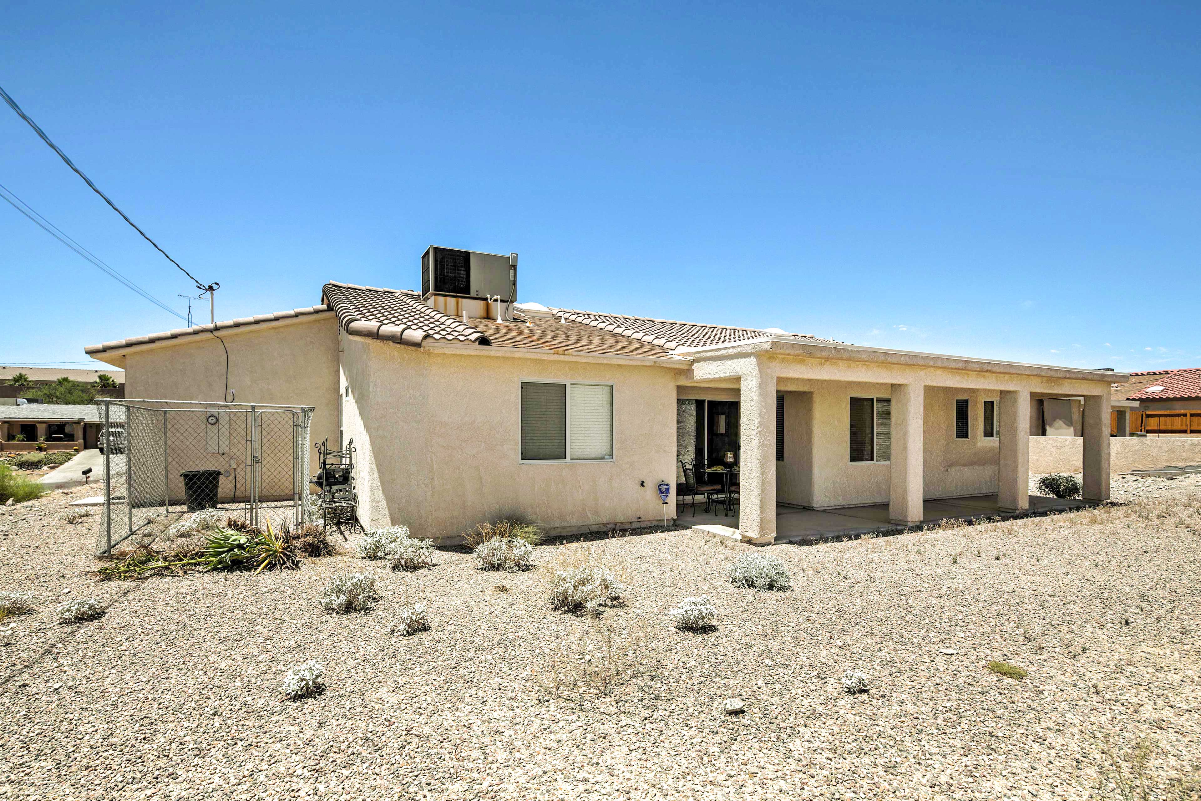 Property Image 1 - Cozy Lake Havasu City Retreat w/ Deck & Pool Table