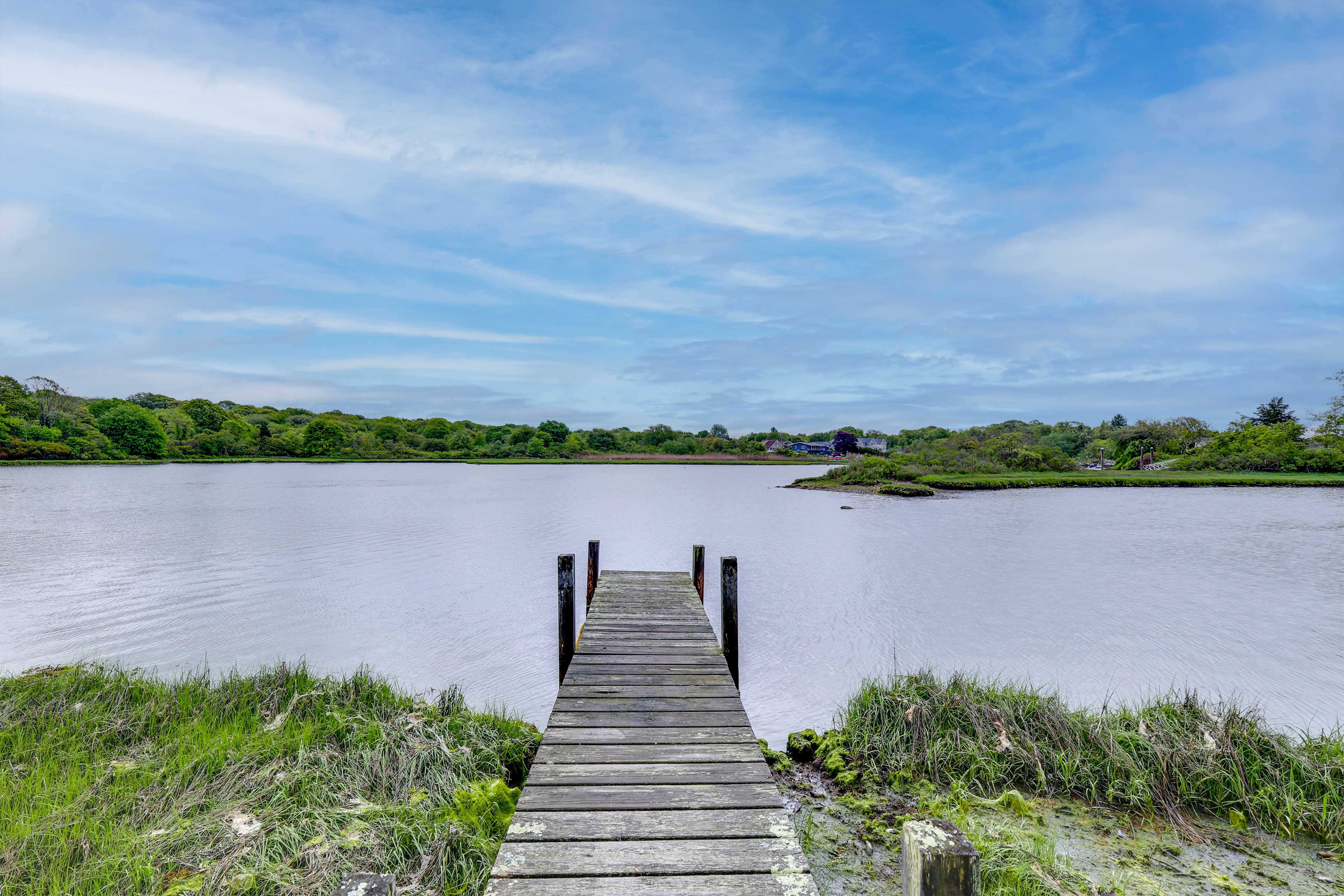 Property Image 2 - Cozy Narragansett Cottage w/ Dock & Outdoor Shower