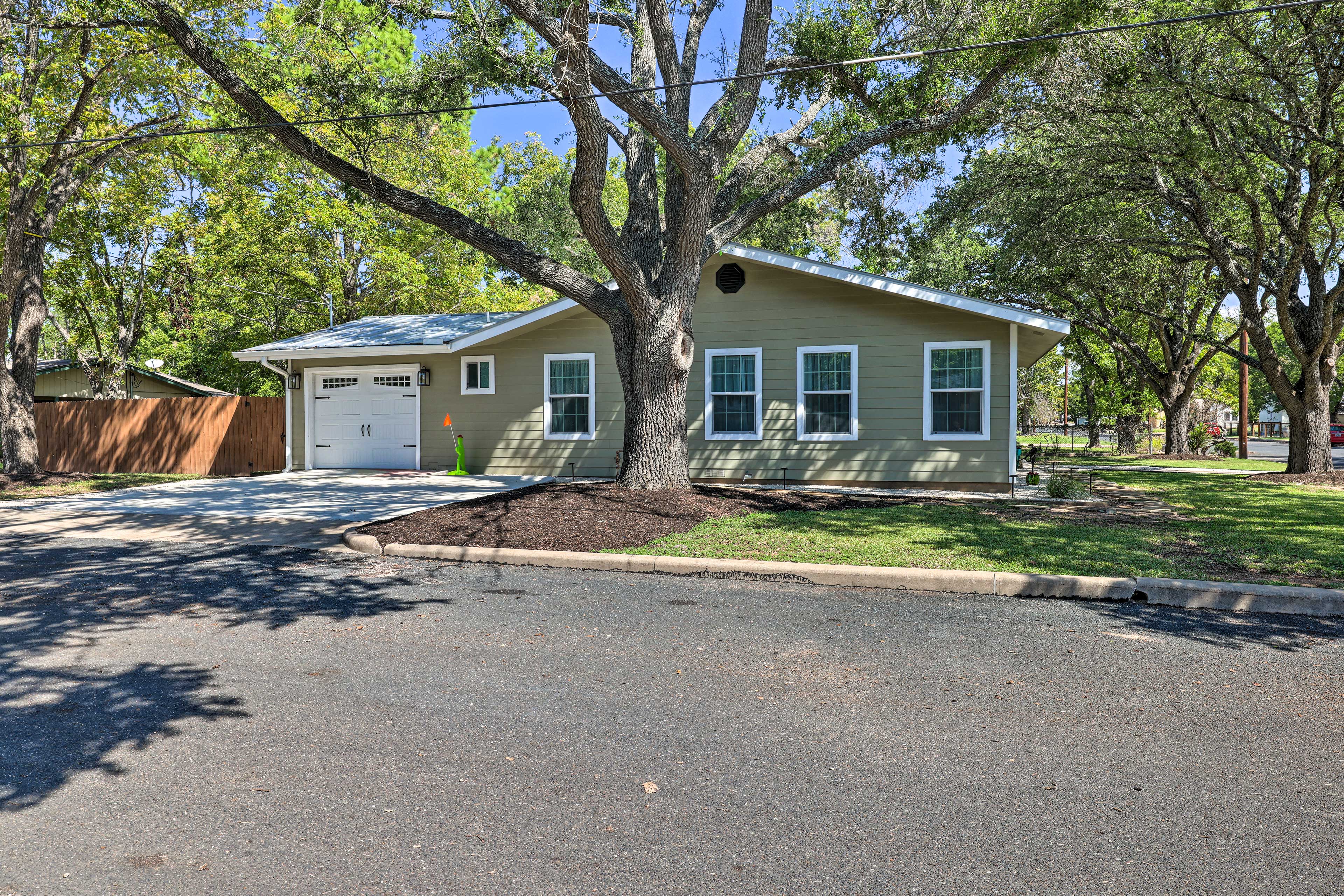 Property Image 2 - Cozy Retreat w/ Hot Tub & Fire Pit: Close to Main!