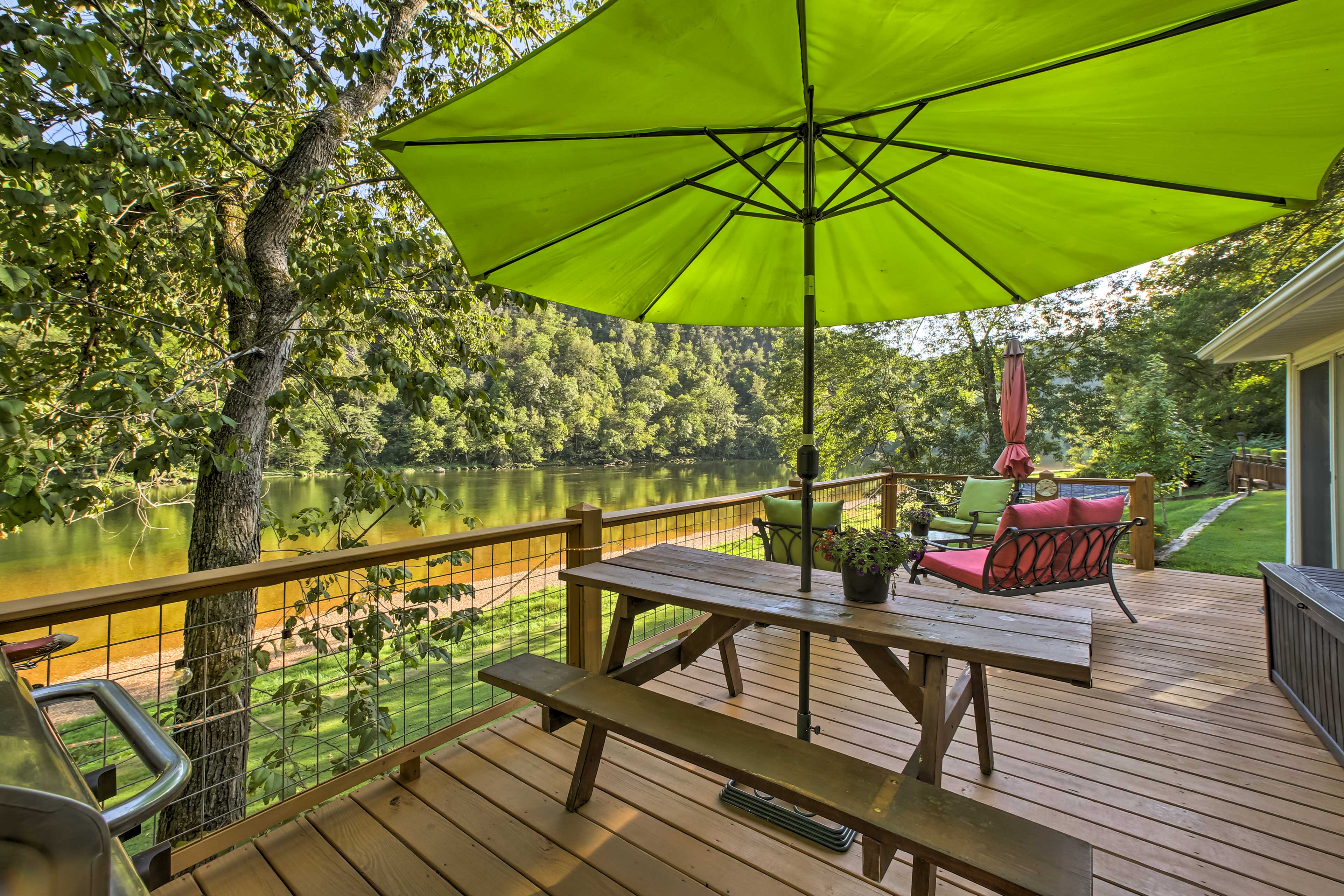 Property Image 1 - Cozy Waterfront Cottage w/ Deck on White River!