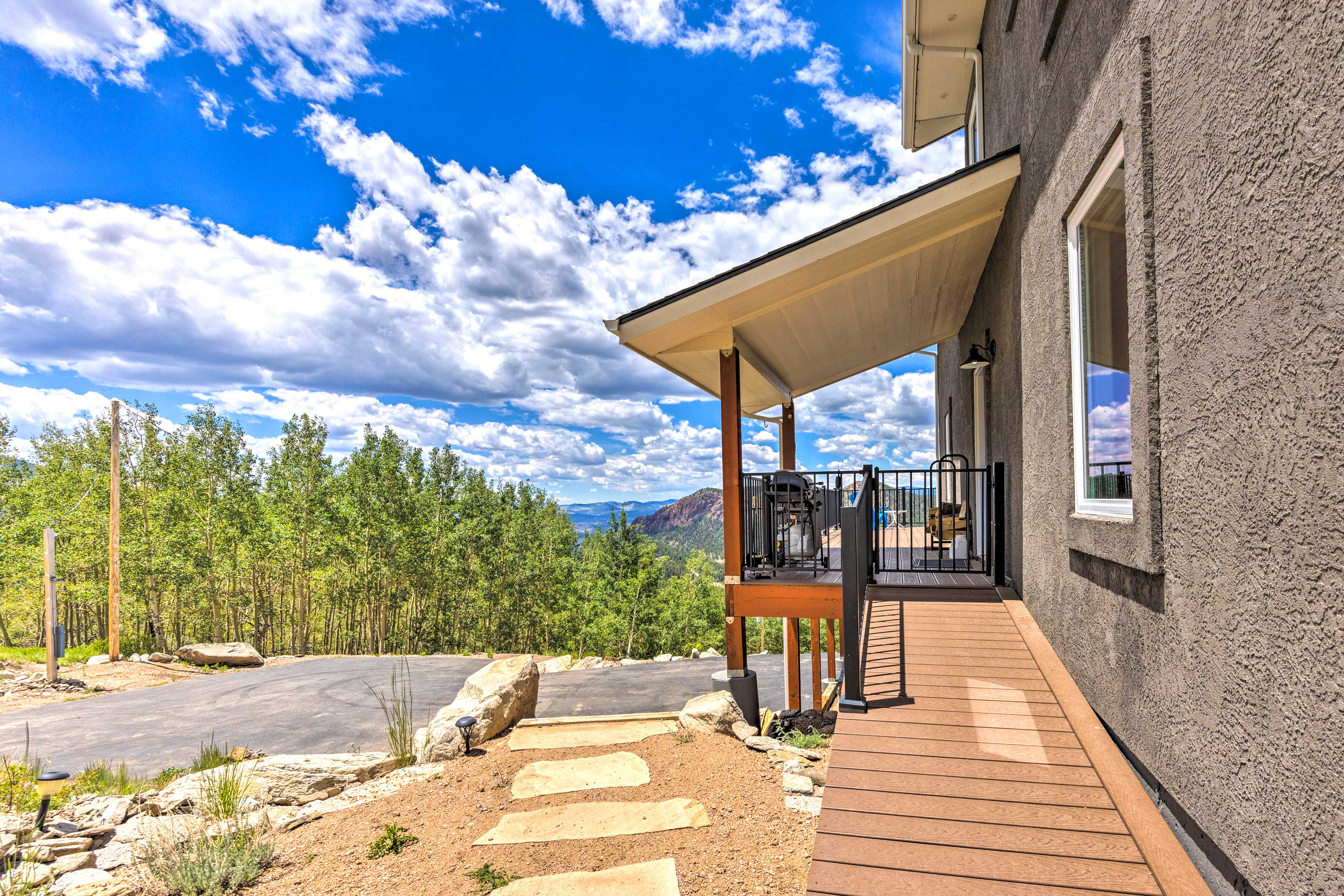 Cripple Creek Moutain Retreat: Hot Tub + Grill!