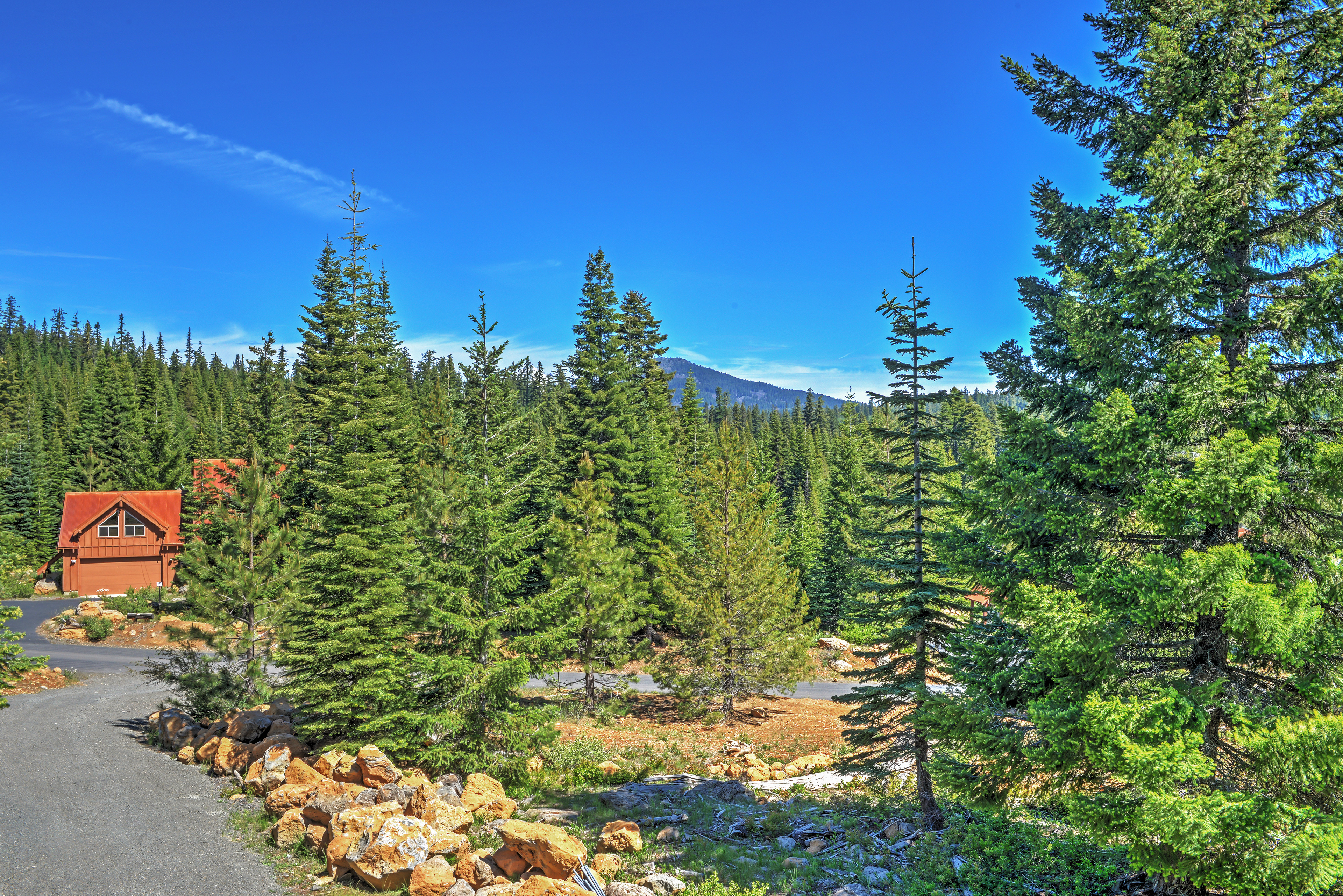 Property Image 1 - Bright Klamath Falls Cabin w/ Deck & Mtn Views!