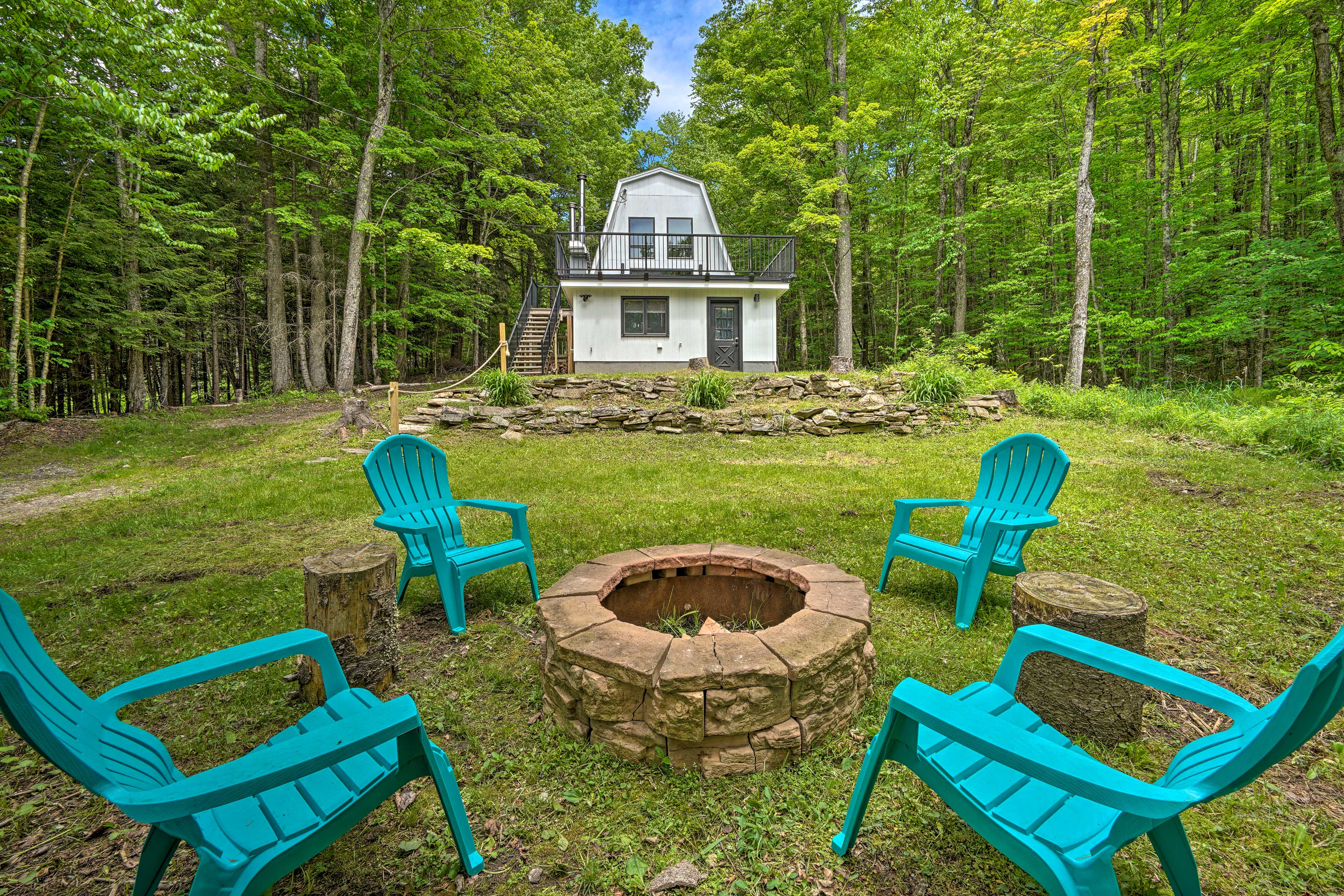 Property Image 1 - Wilmington Chalet w/ Hot Tub < 8 Mi to Mount Snow!