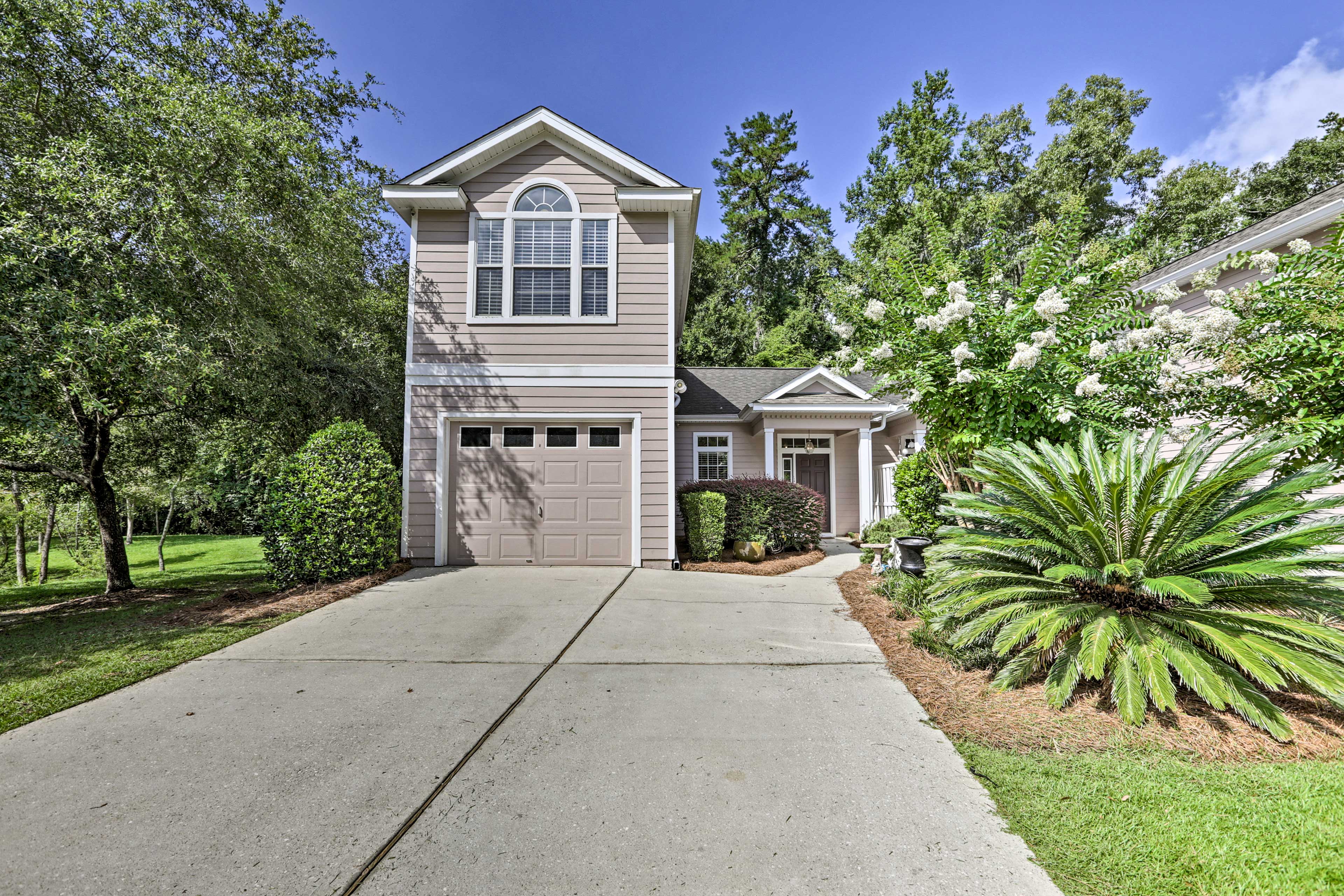 Property Image 1 - Bright Tallahassee Home, 5 Mi to Dtwn & Lake Ella!