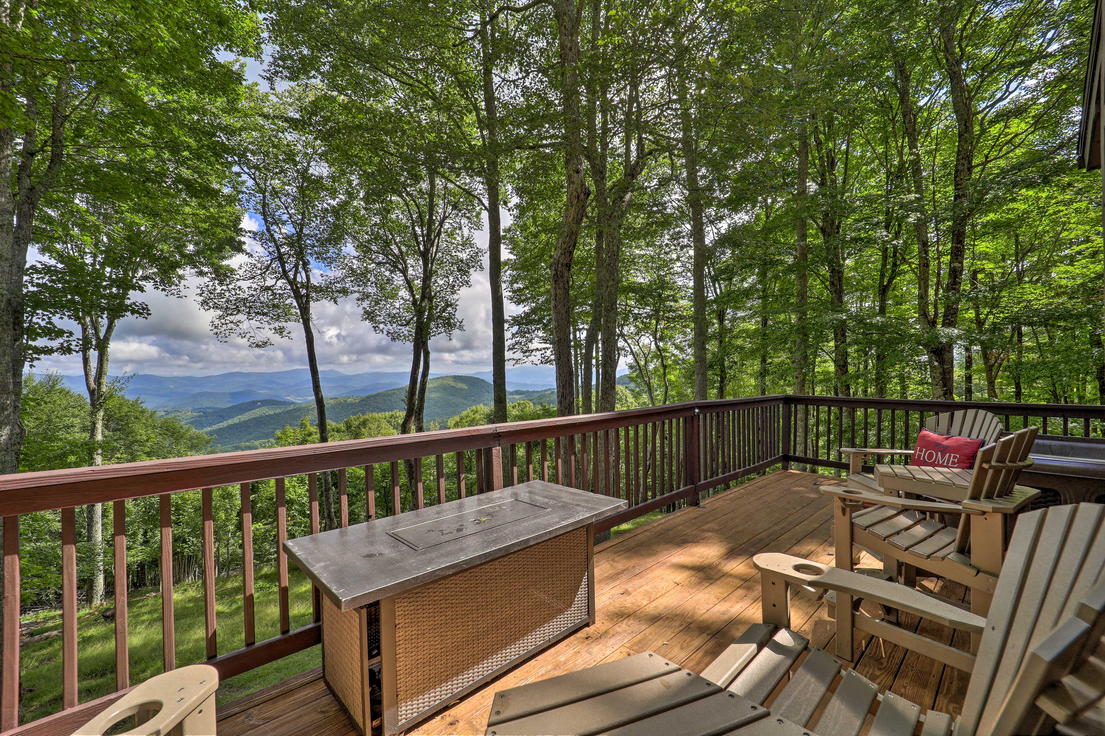Property Image 2 - Cabin Retreat w/ Hot Tub & Amazing Mountain Views!