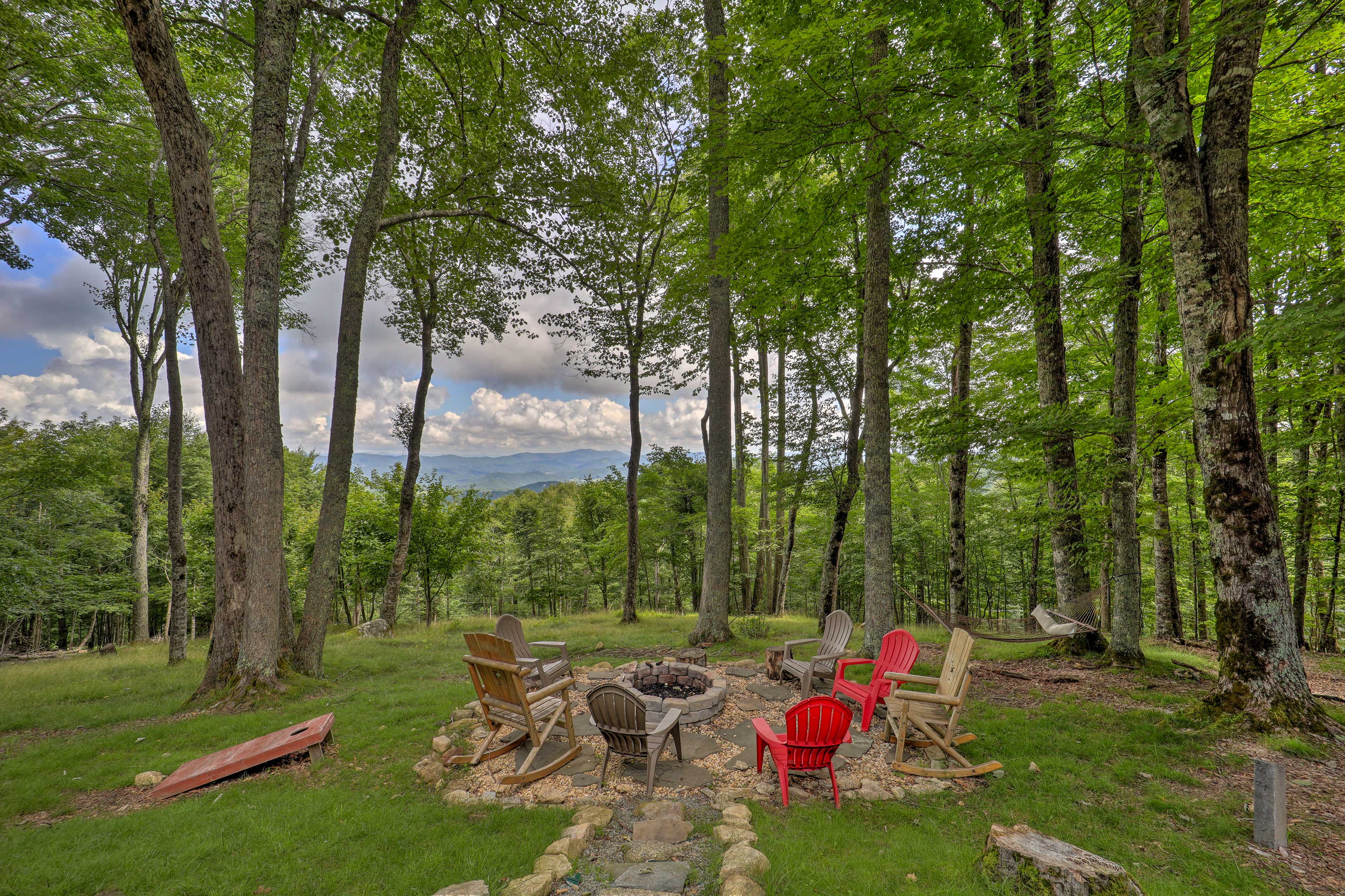 Property Image 2 - Cabin Retreat w/ Hot Tub & Amazing Mountain Views!