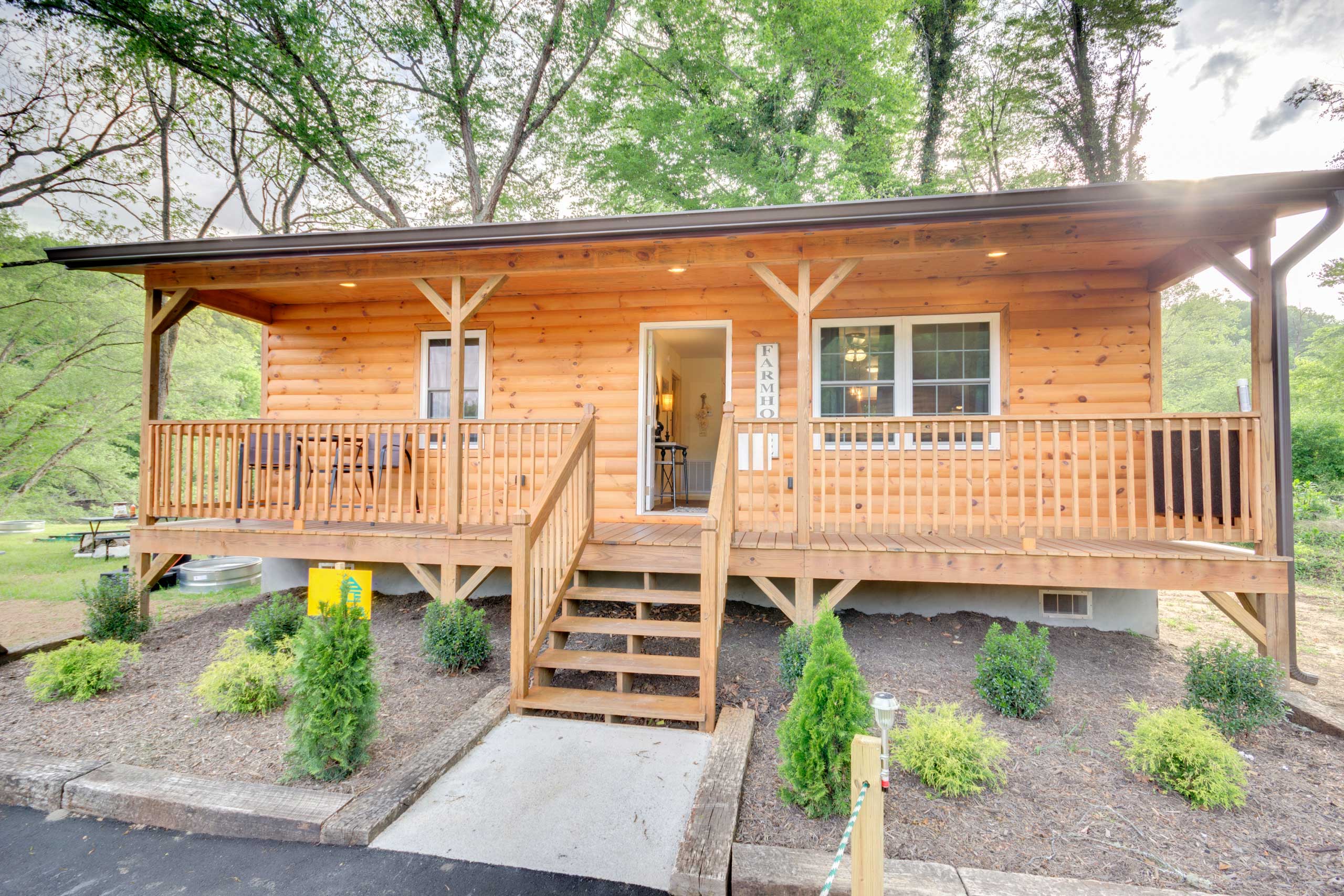 Property Image 2 - Waterfront Cabin w/ Hot Tub on Tuckasegee River!