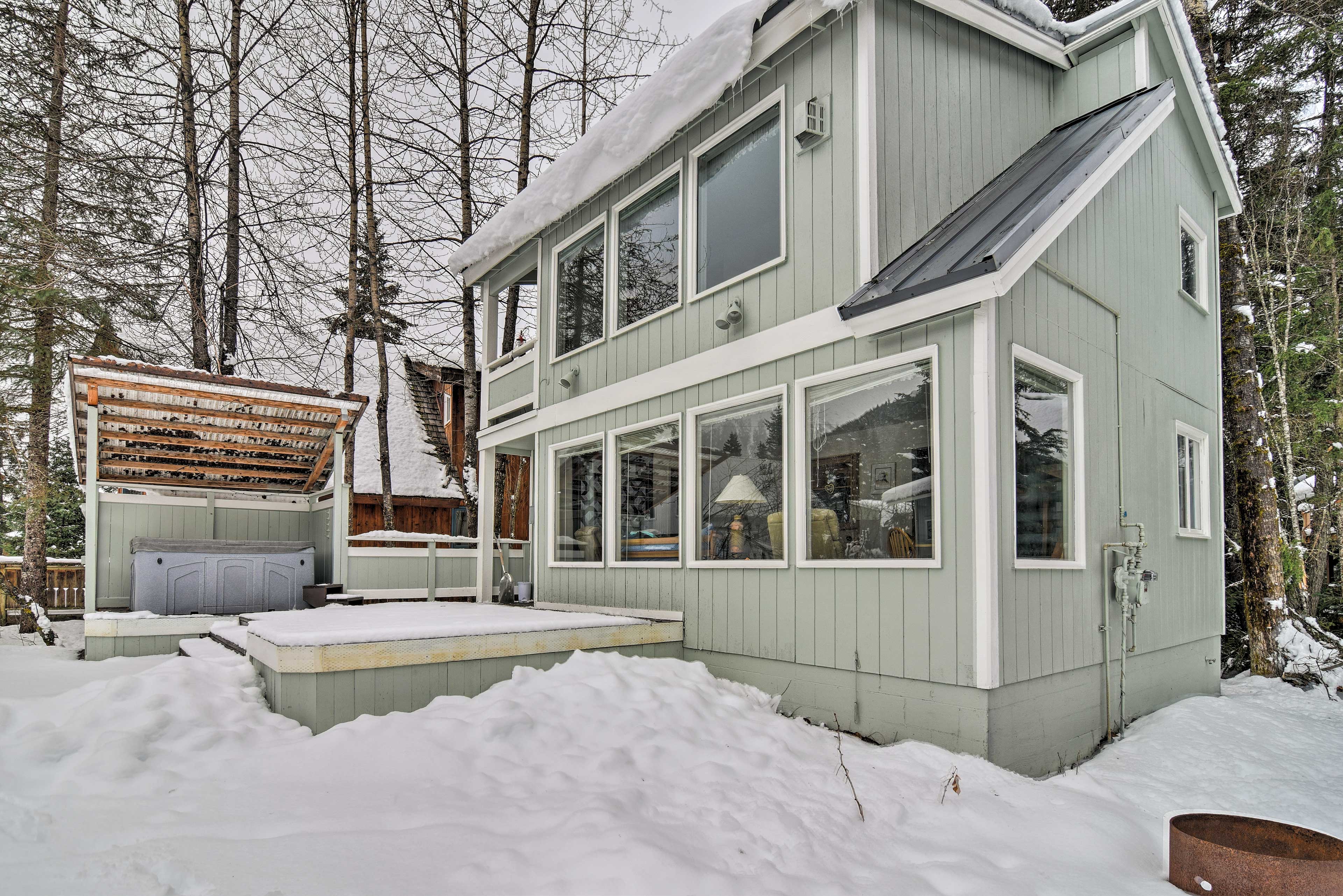 Property Image 1 - Cabin w/ Hot Tub & Views: 1 Mile to Alyeska Resort