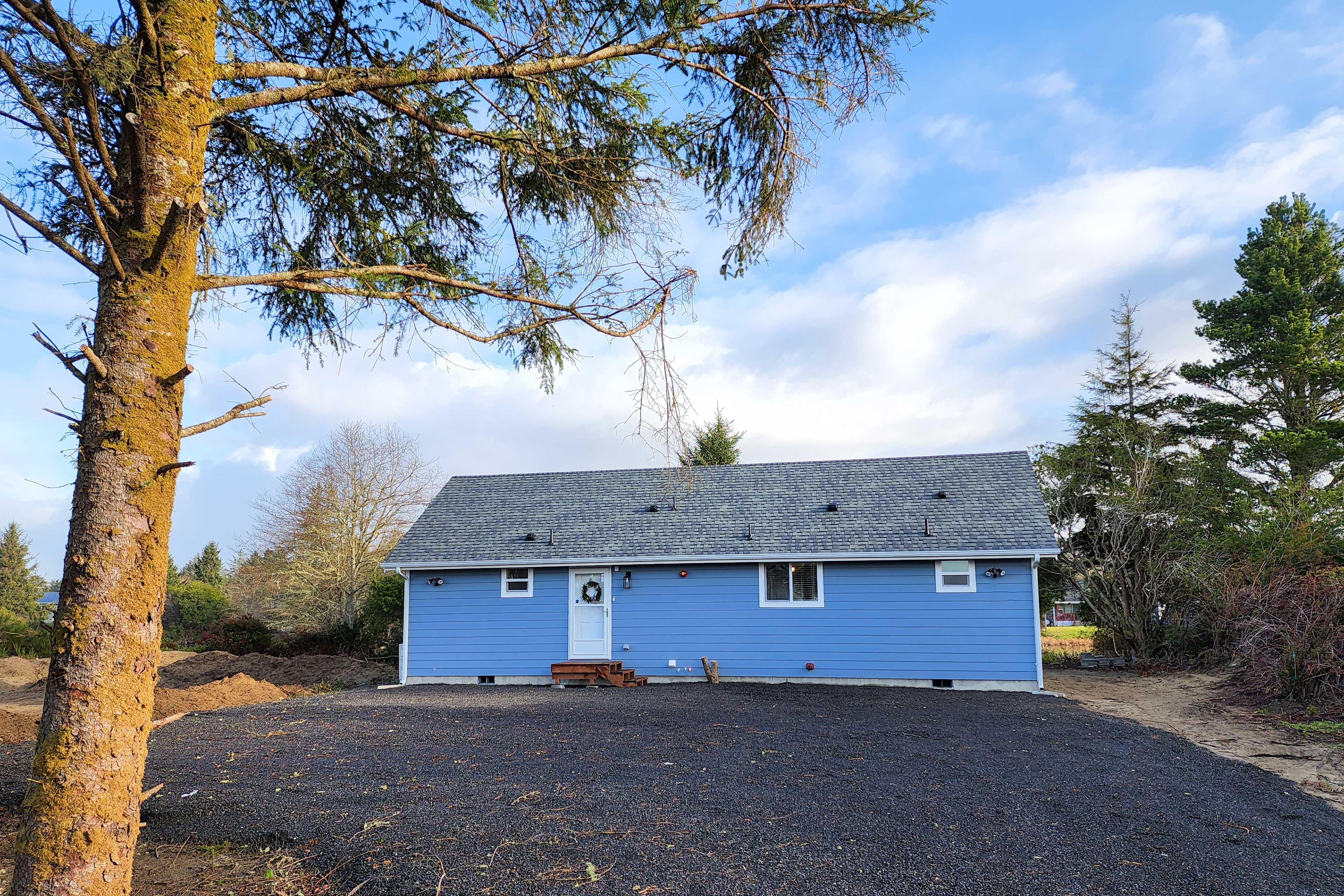 Dock, Water Views: Dog-Friendly Ocean Shores Home!