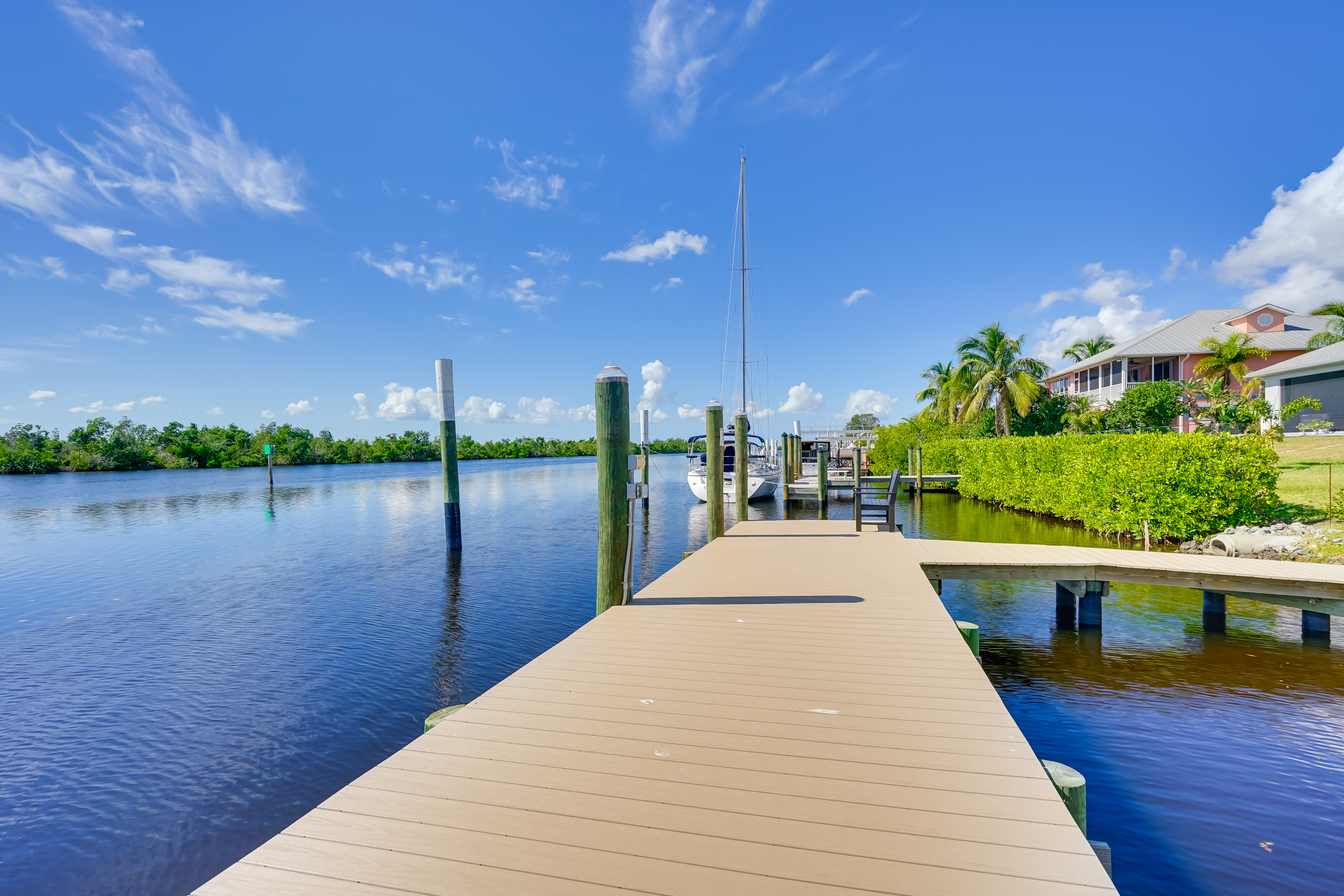 Property Image 2 - Canalfront Port Charlotte Getaway w/ Boat Dock!