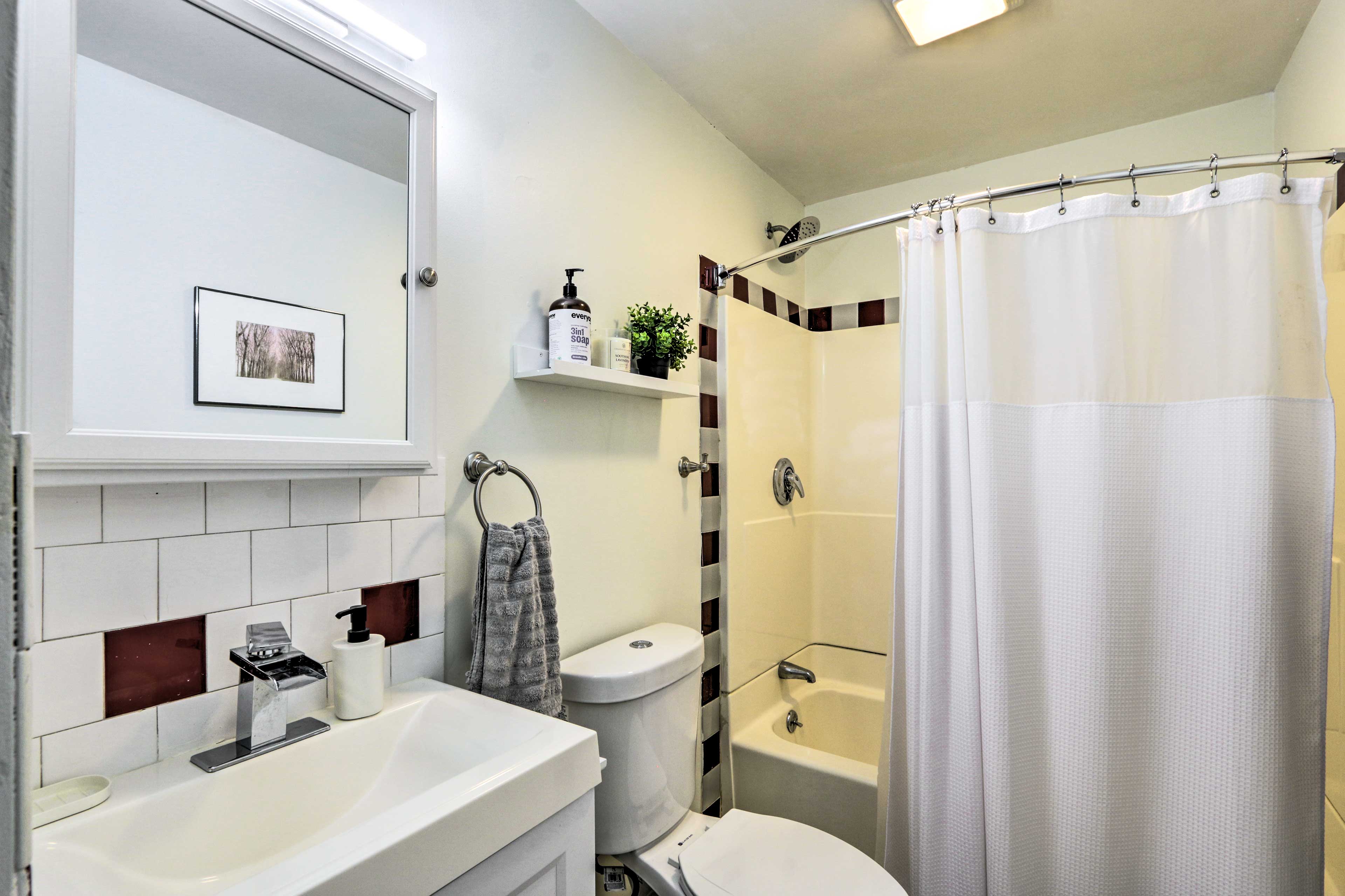 Hartford Vacation Rental - Close to Downtown!