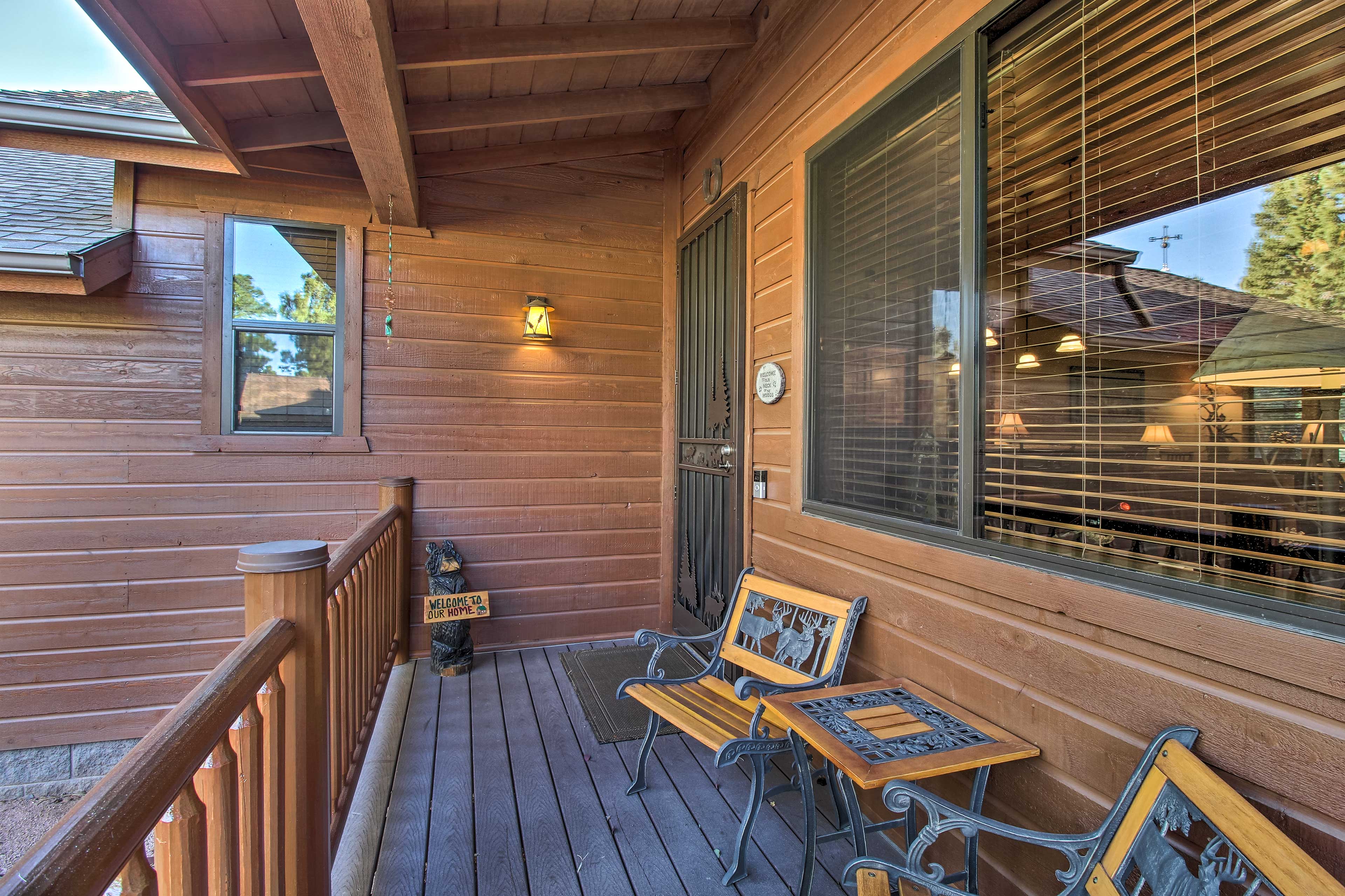 Show Low Cabin w/ Deck & Fire Pit, Trails On-Site!