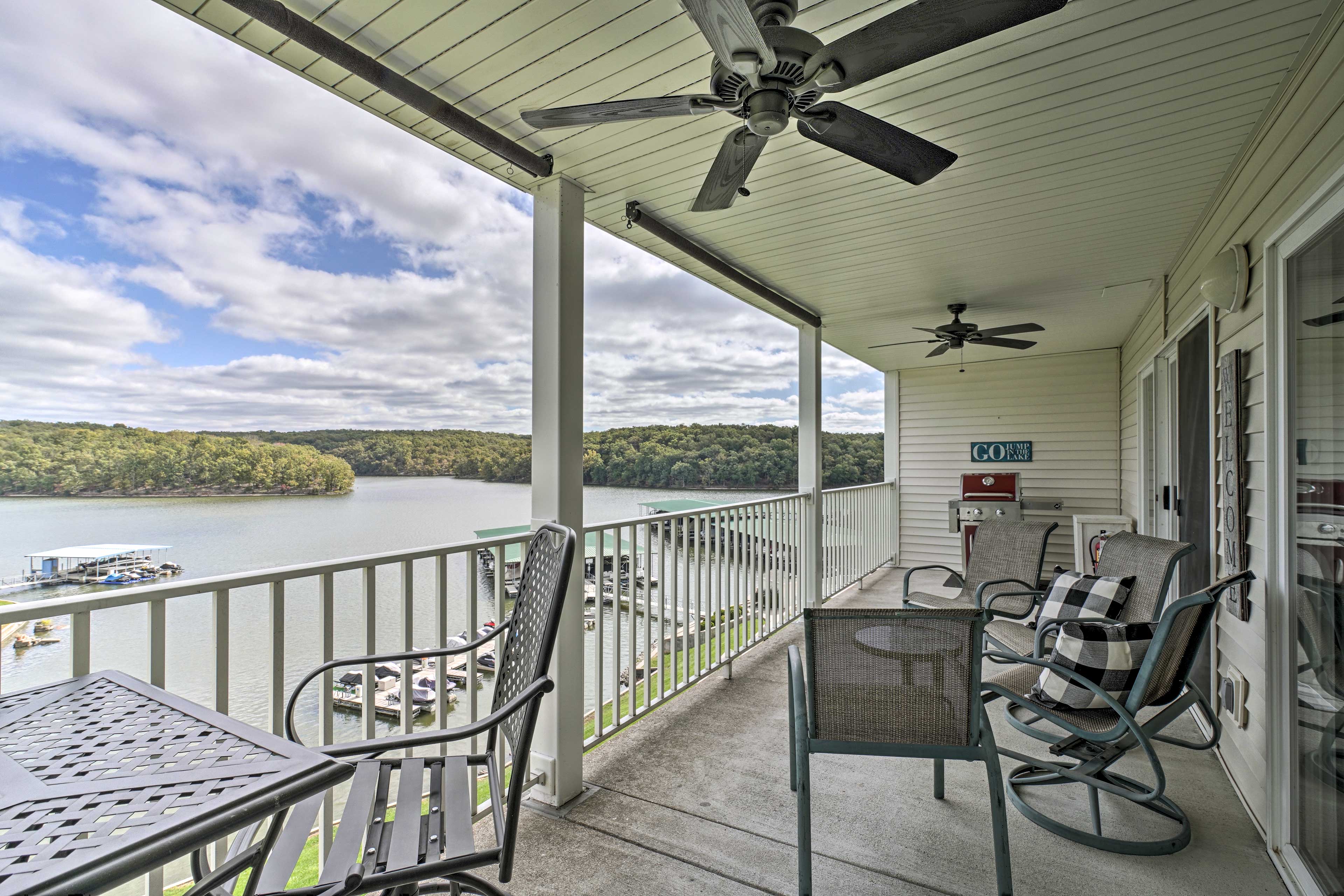 Property Image 2 - Chic Lakefront Condo w/ Lake & State Park Views!
