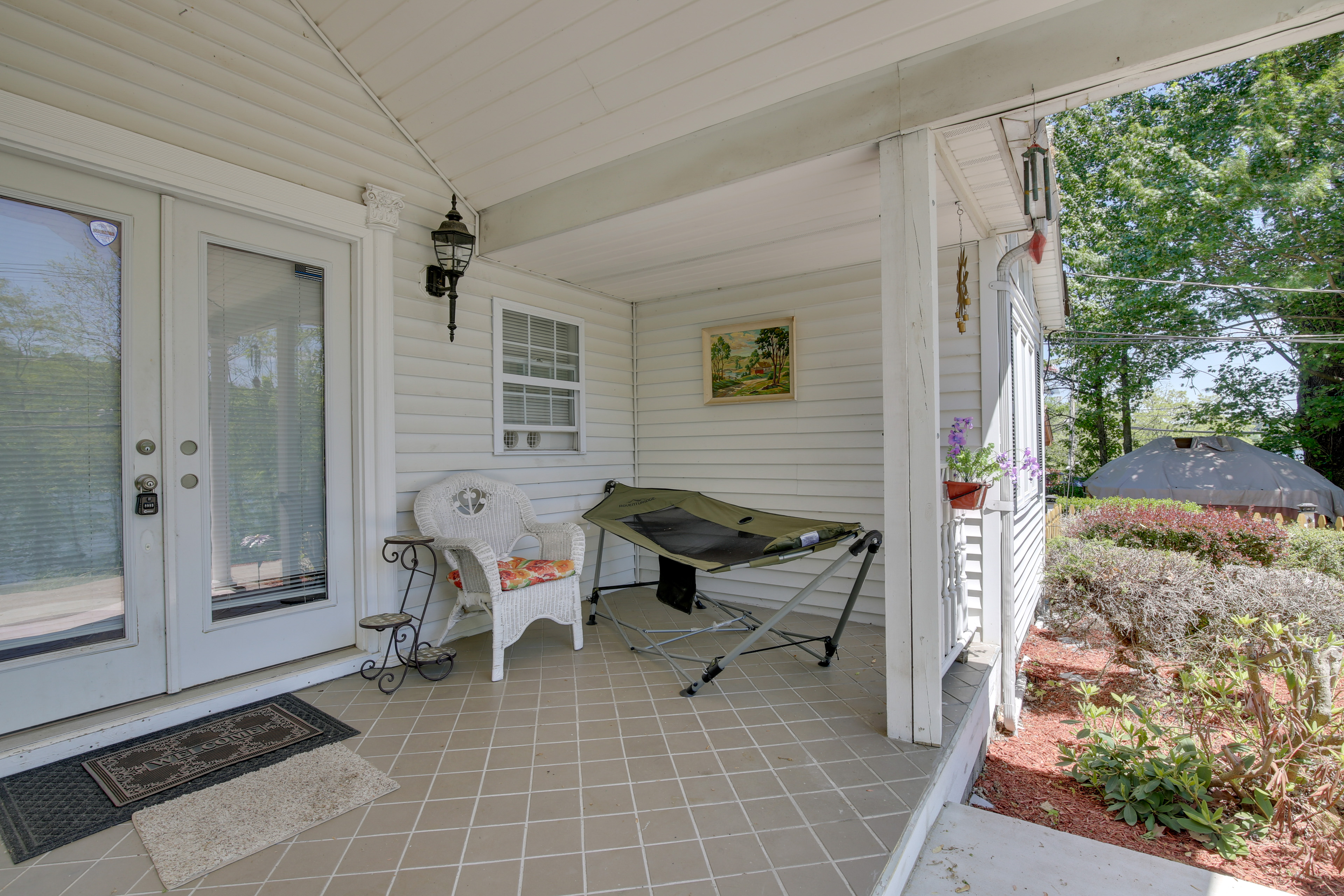 Relaxing New York Home w/ Boat Dock & Lake View!