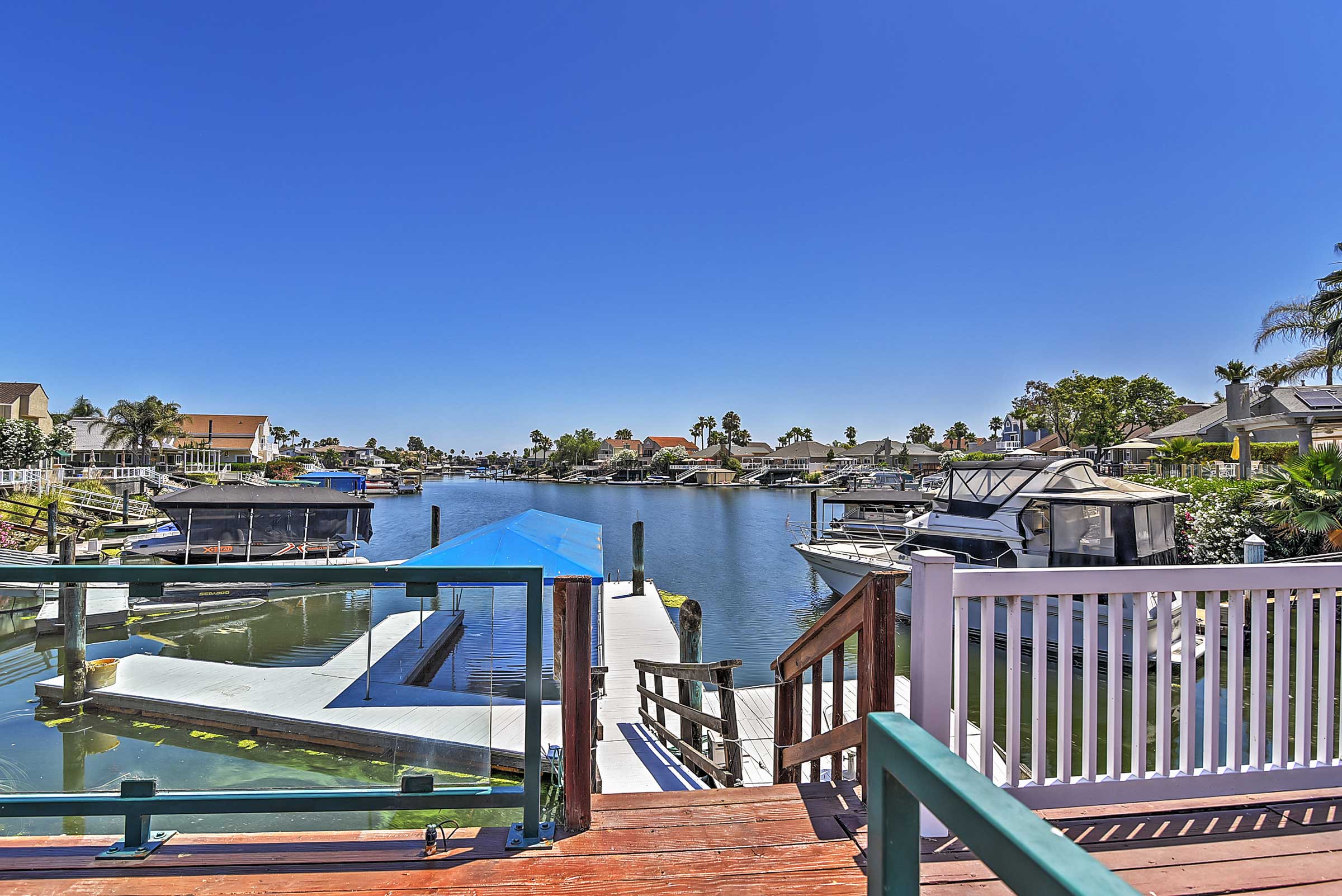 Property Image 2 - Waterfront Discovery Bay Home: Outdoor Bar & Dock