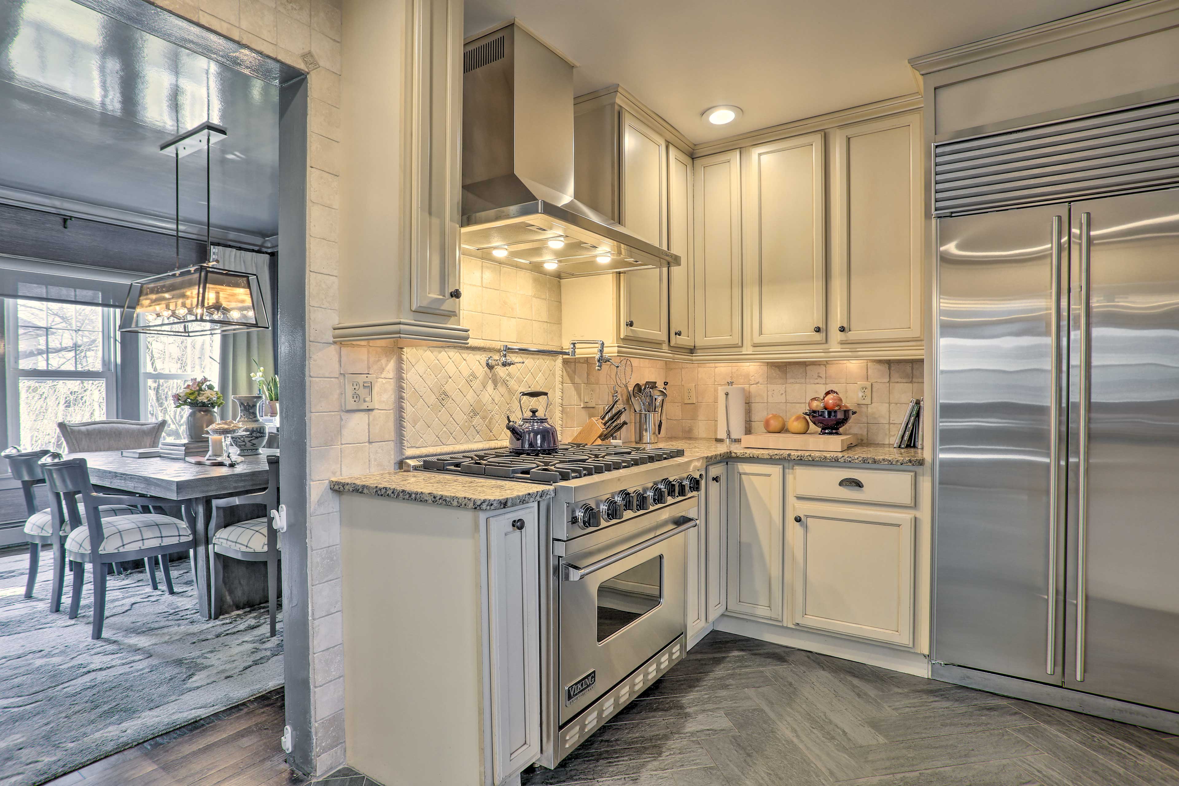 Classic Teaneck Colonial Home with A Modern Touch