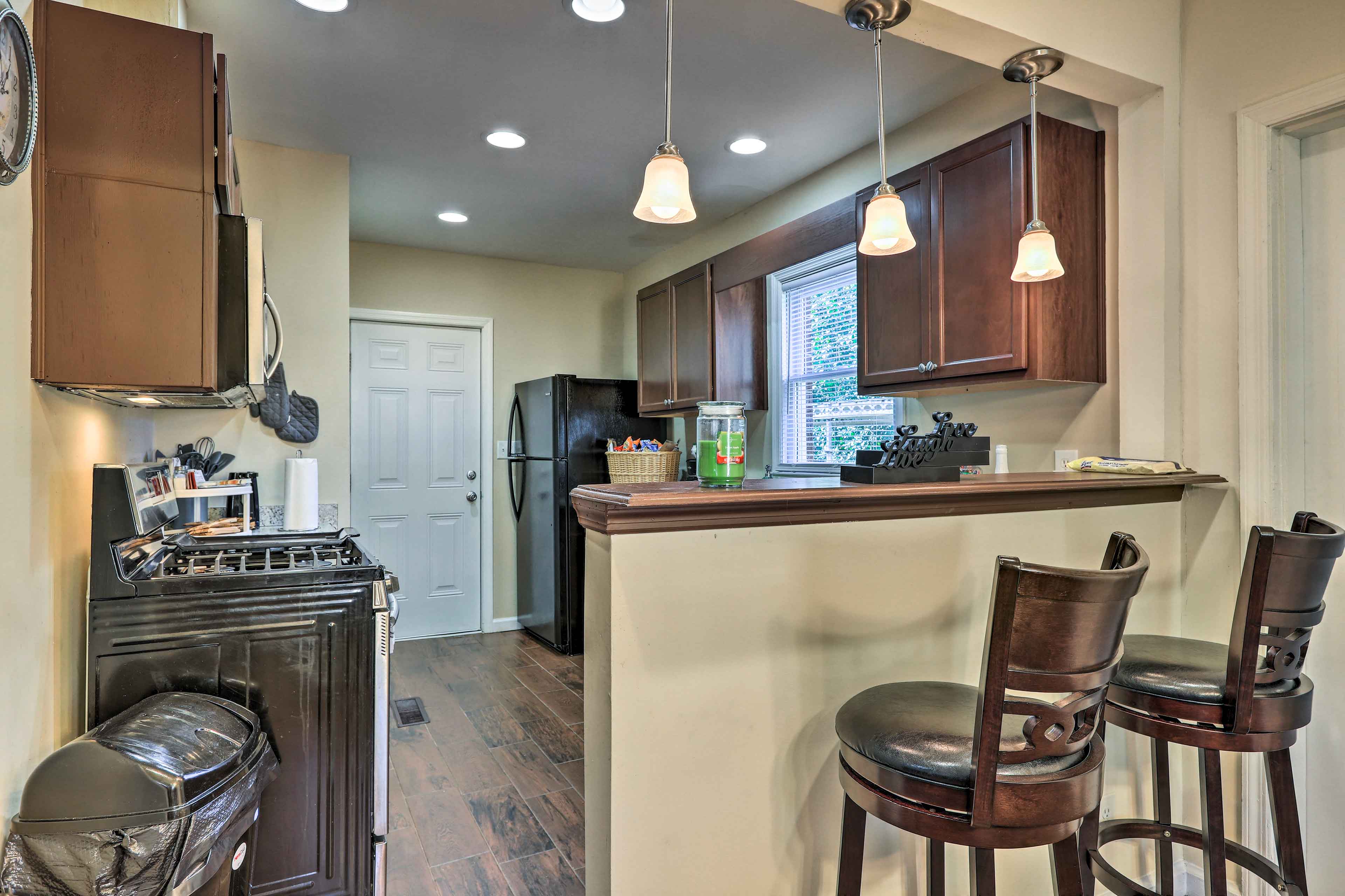 Peaceful Columbus Retreat w/ Deck & Yard!