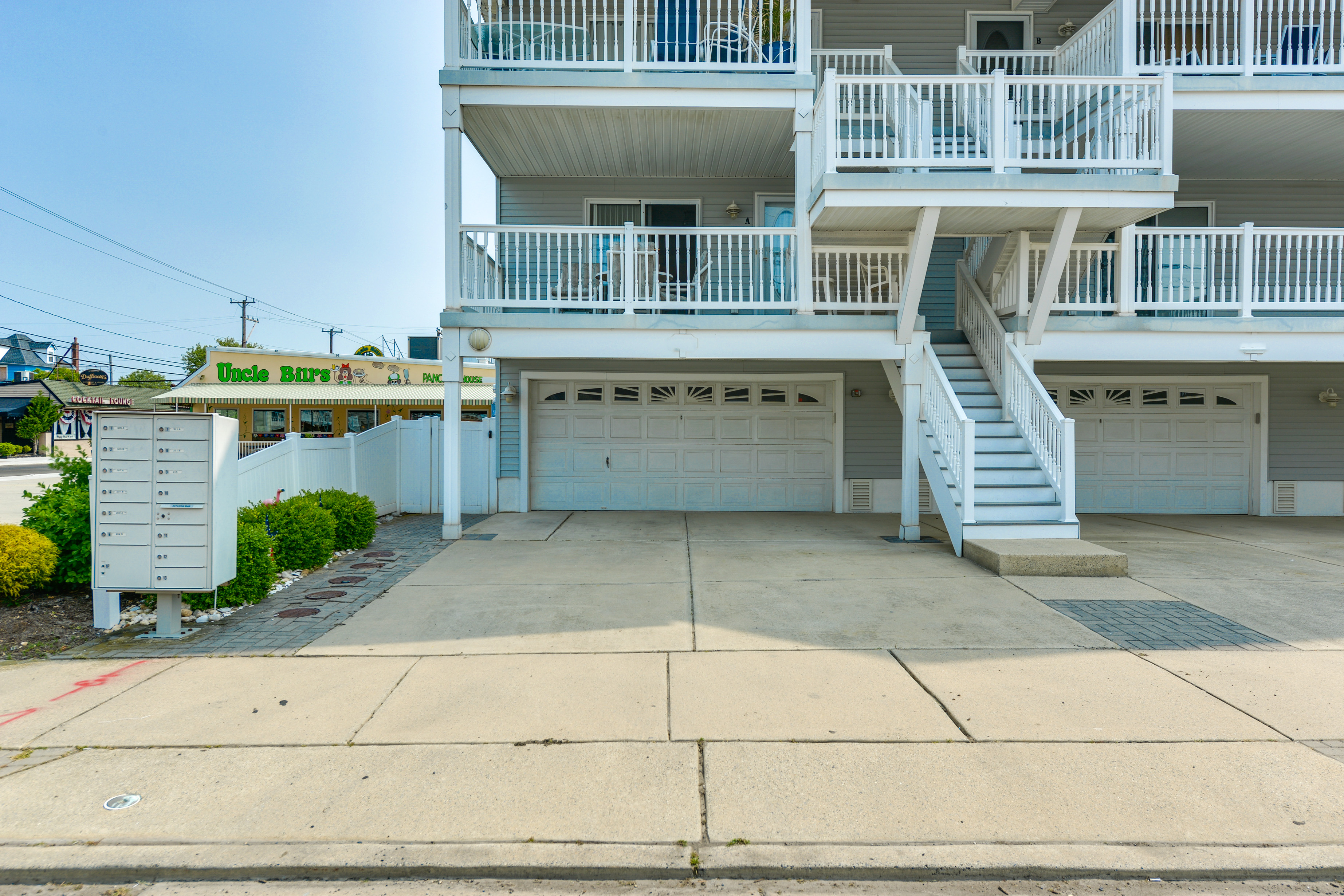 Condo w/ Deck: Walk to Beach & Convention Center!