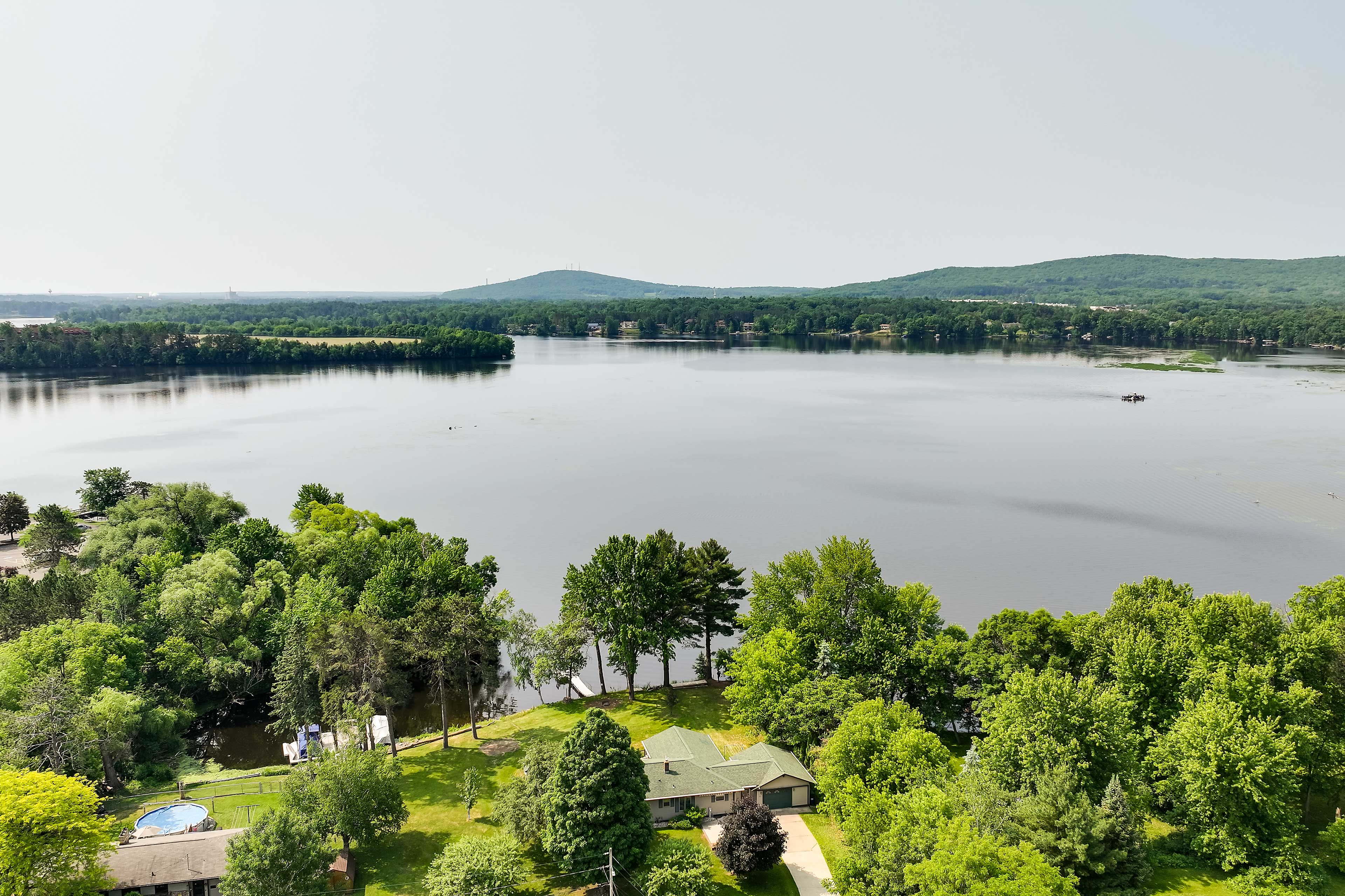 Charming Wausau Cottage: On-Site Lake Access!