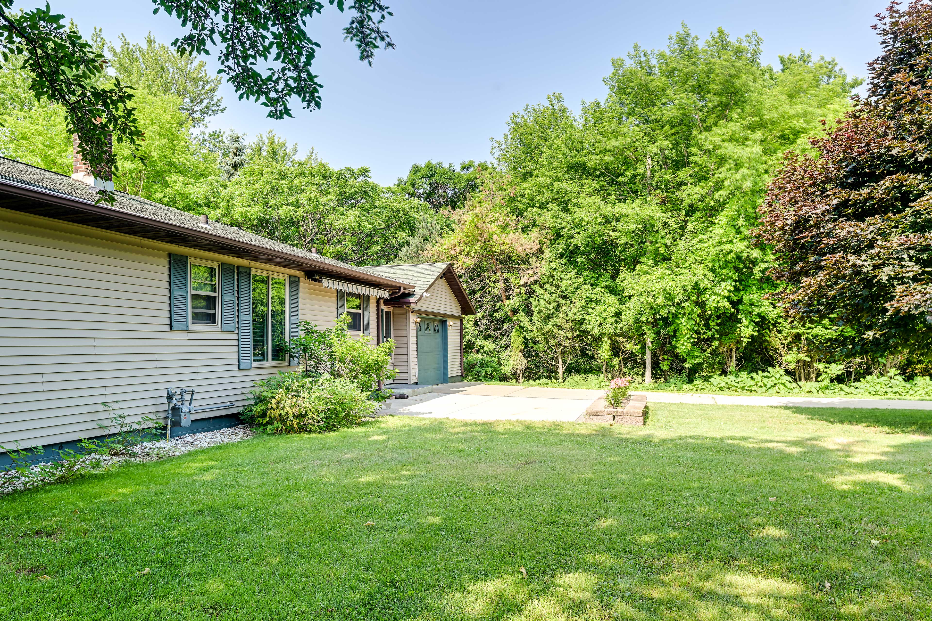 Property Image 2 - Charming Wausau Cottage: On-Site Lake Access!