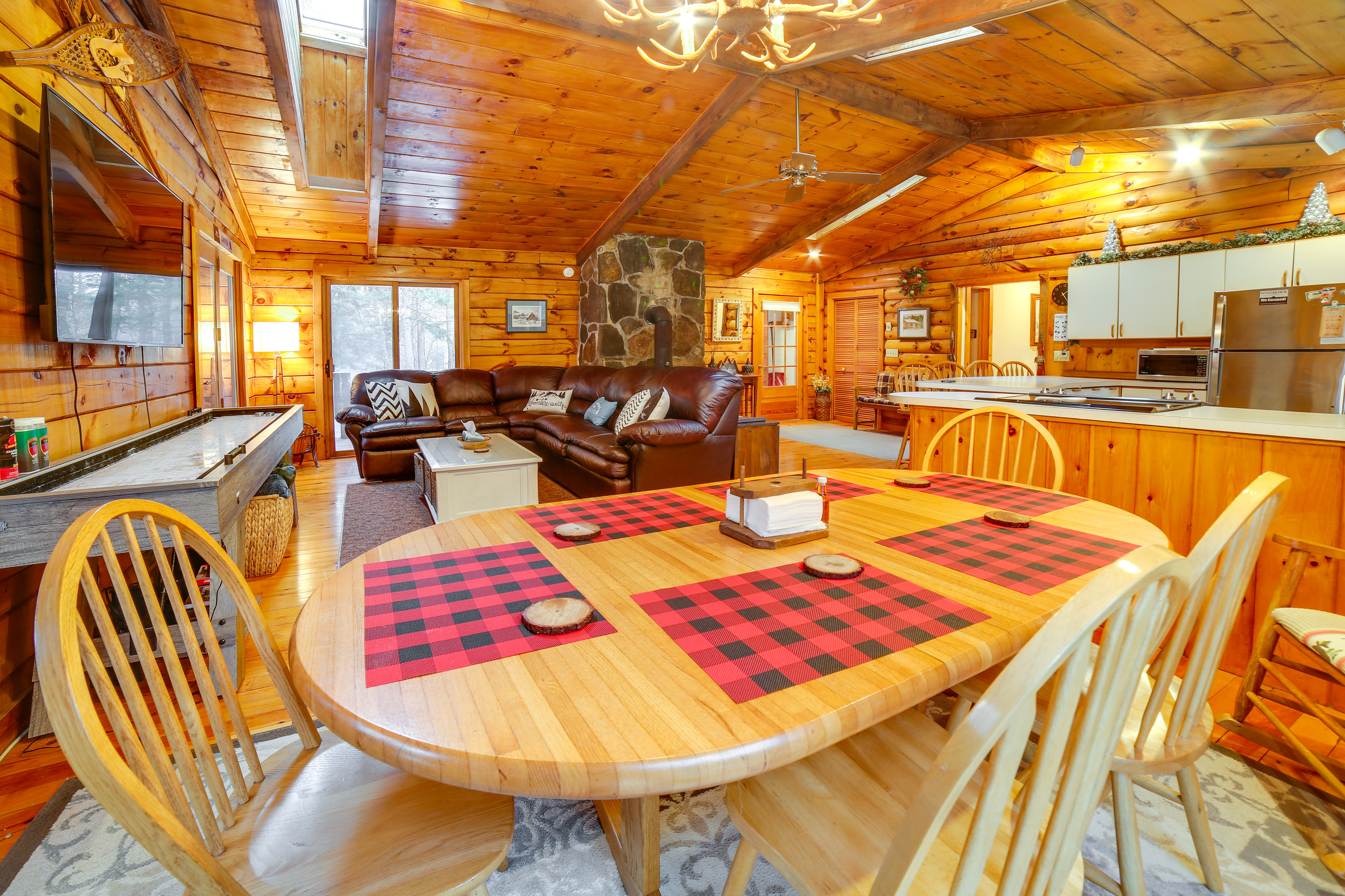 Property Image 1 - ’Three Bears Cabin’ btwn Mt Snow & Stratton Mtn!