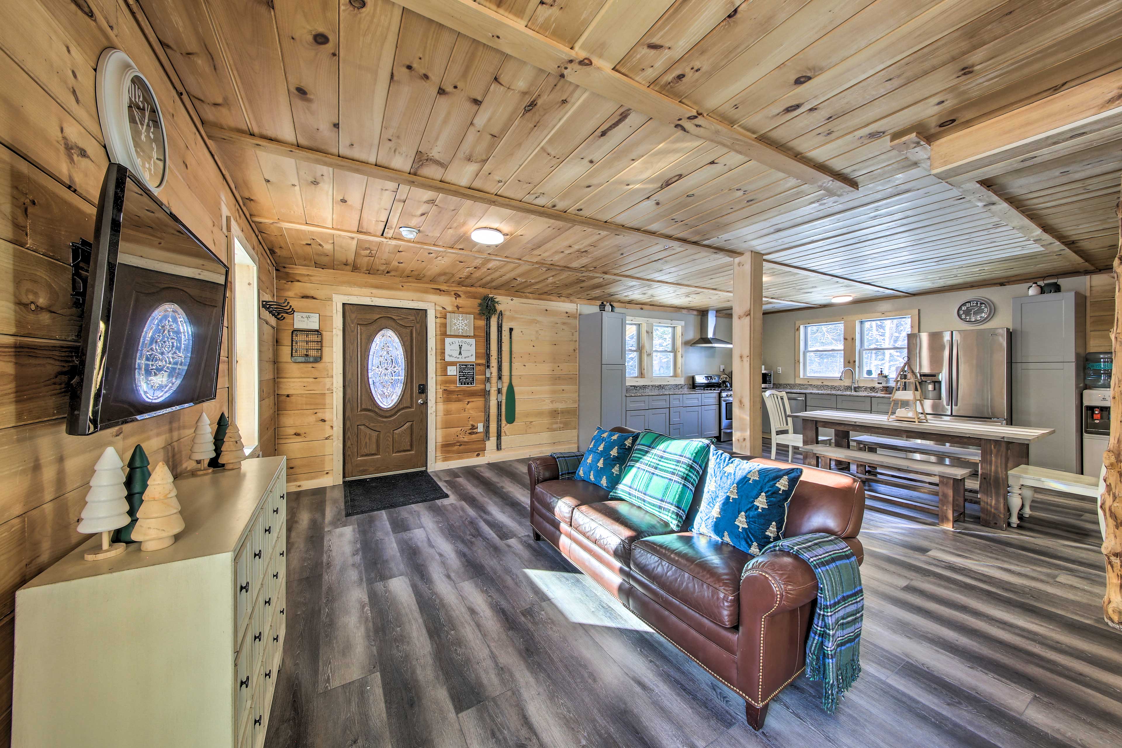 ‘Rangeley Retreat’ Cabin-Style Home: Lake Access