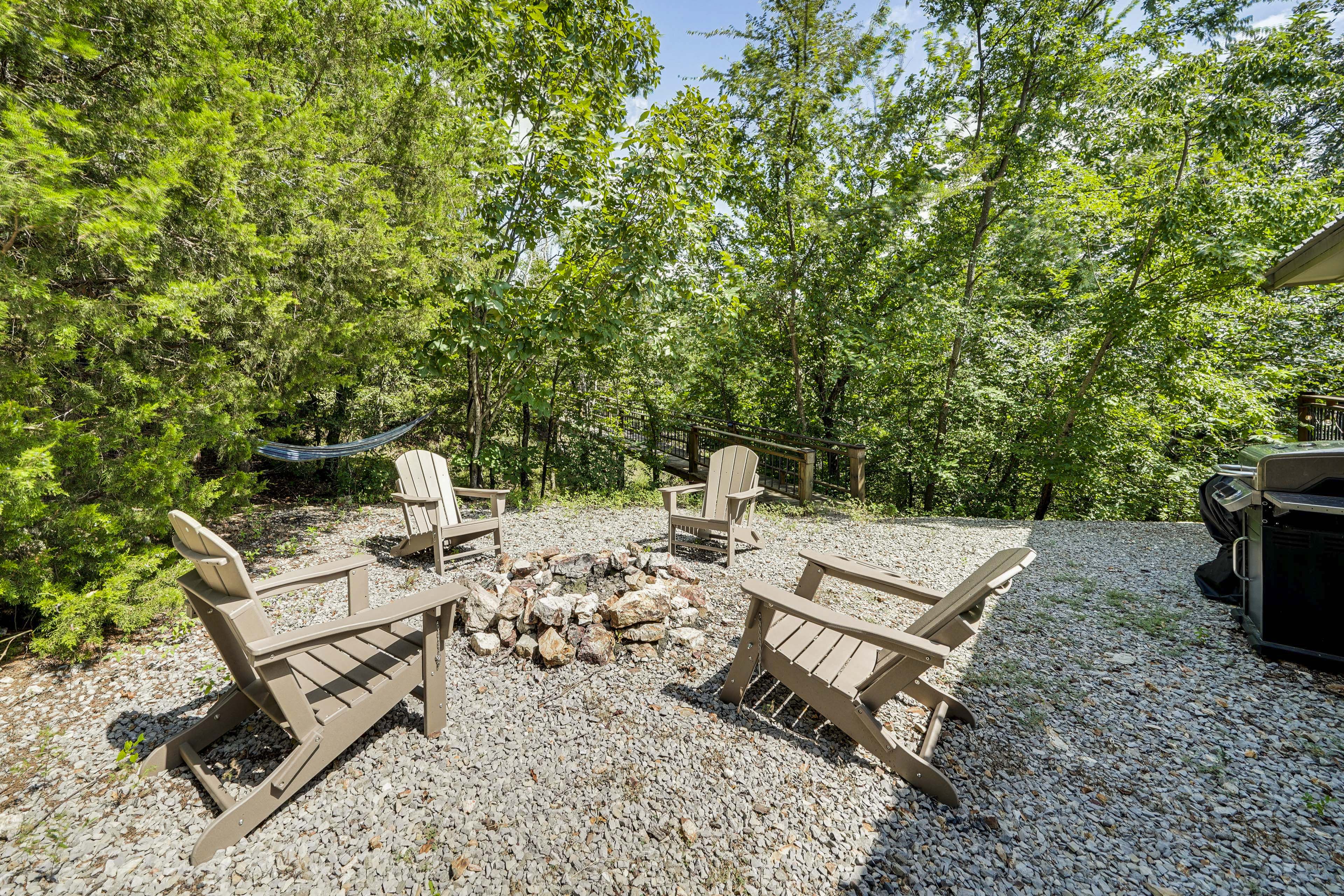 Secluded Tuskahoma Retreat w/ Deck & Views!