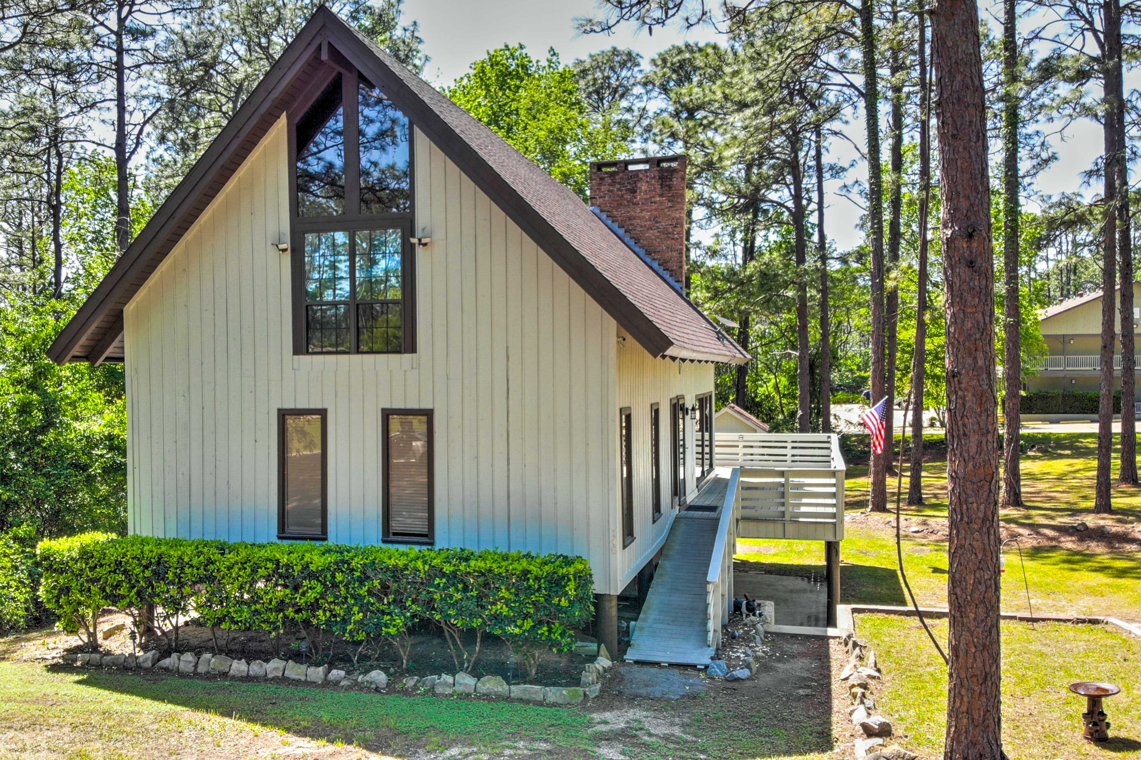 Property Image 1 - Brookeland Resort Cabin w/ Golf + Lake Access