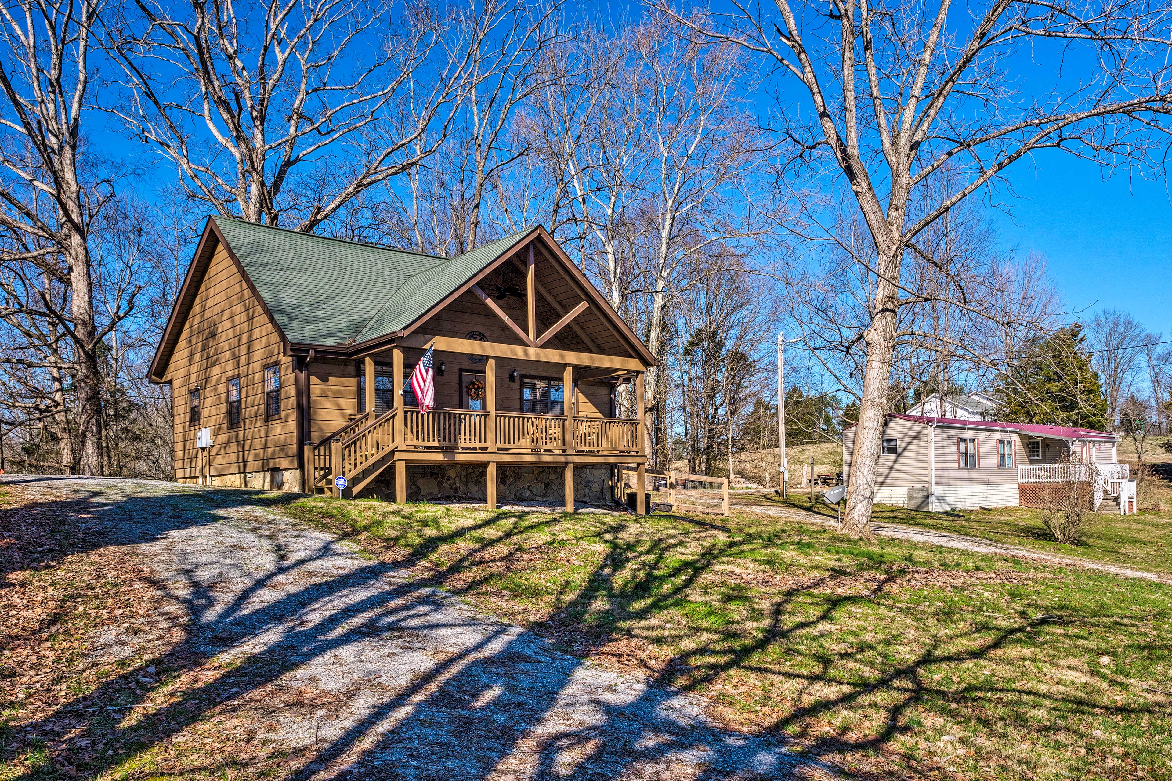 Property Image 2 - Modern Cabin w/ Grill Near Golf & Bass Fishing!