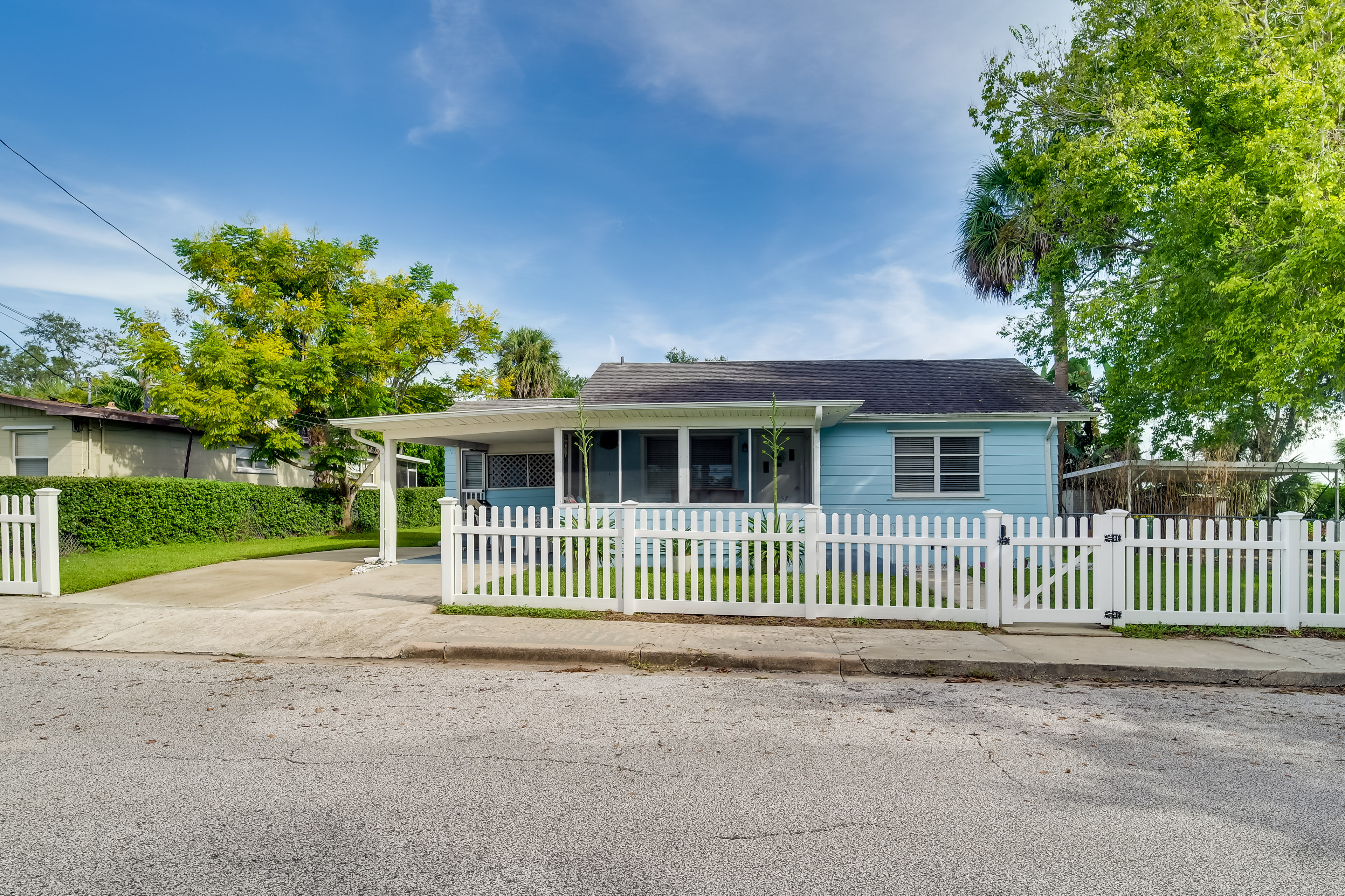 Property Image 1 - Cozy Cocoa Home - Walk to River & Historic Village